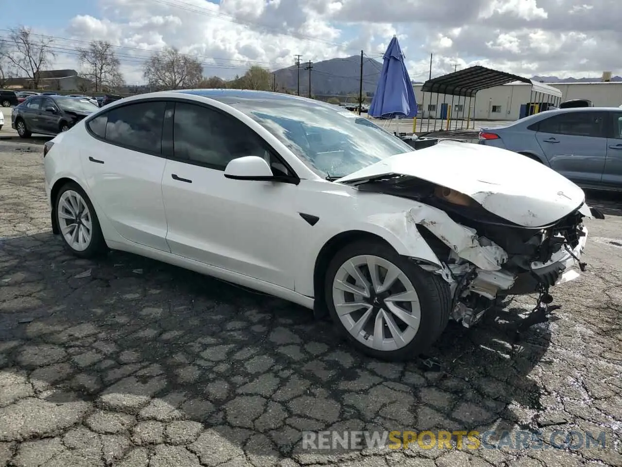 4 Фотография поврежденного автомобиля 5YJ3E1EA9PF582536 TESLA MODEL 3 2023