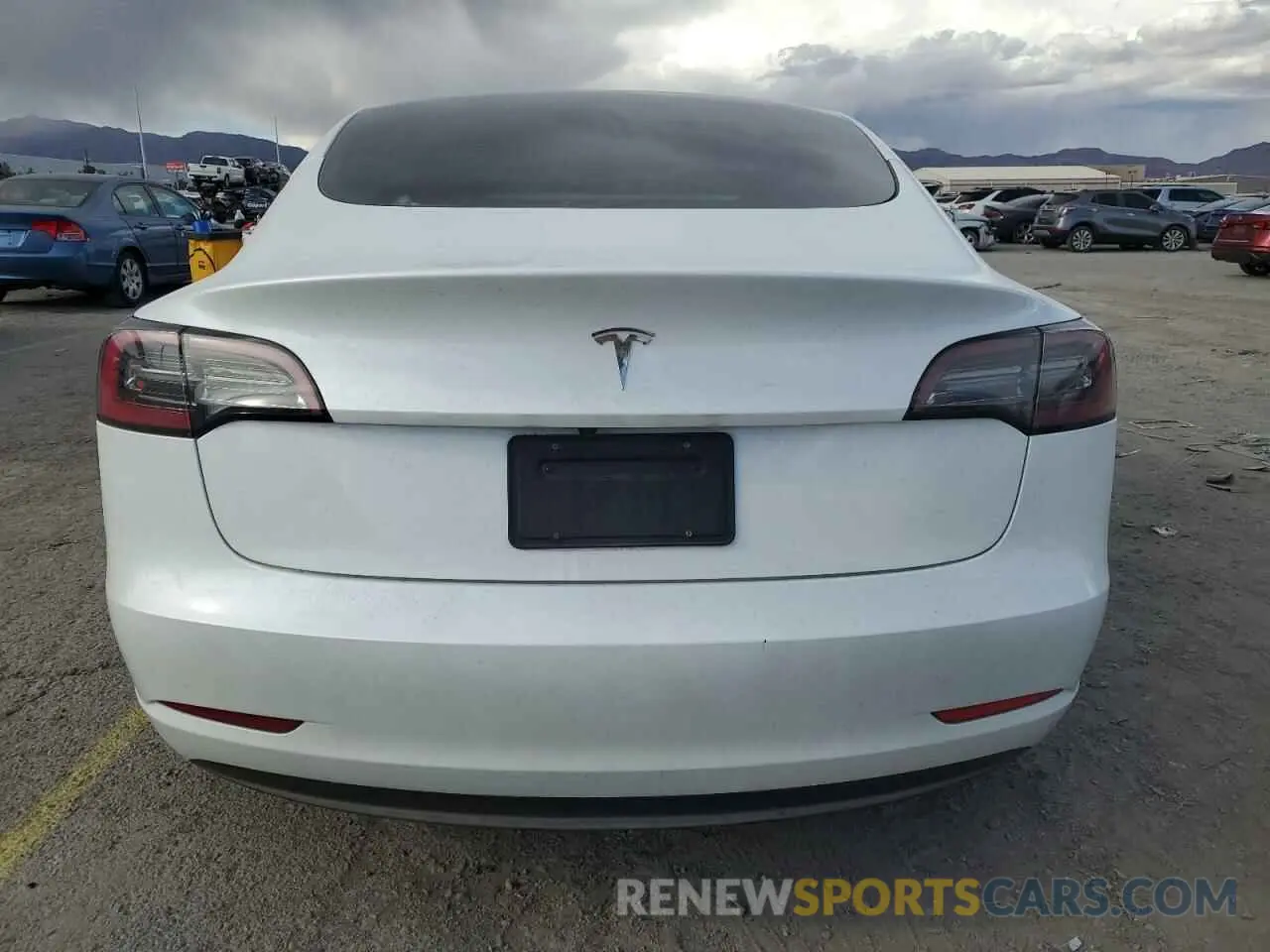 6 Photograph of a damaged car 5YJ3E1EA9PF588482 TESLA MODEL 3 2023