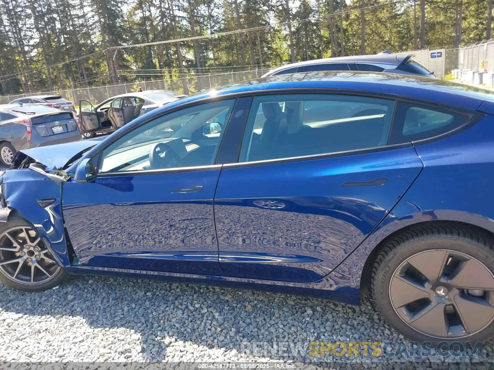 14 Photograph of a damaged car 5YJ3E1EA9PF639141 TESLA MODEL 3 2023
