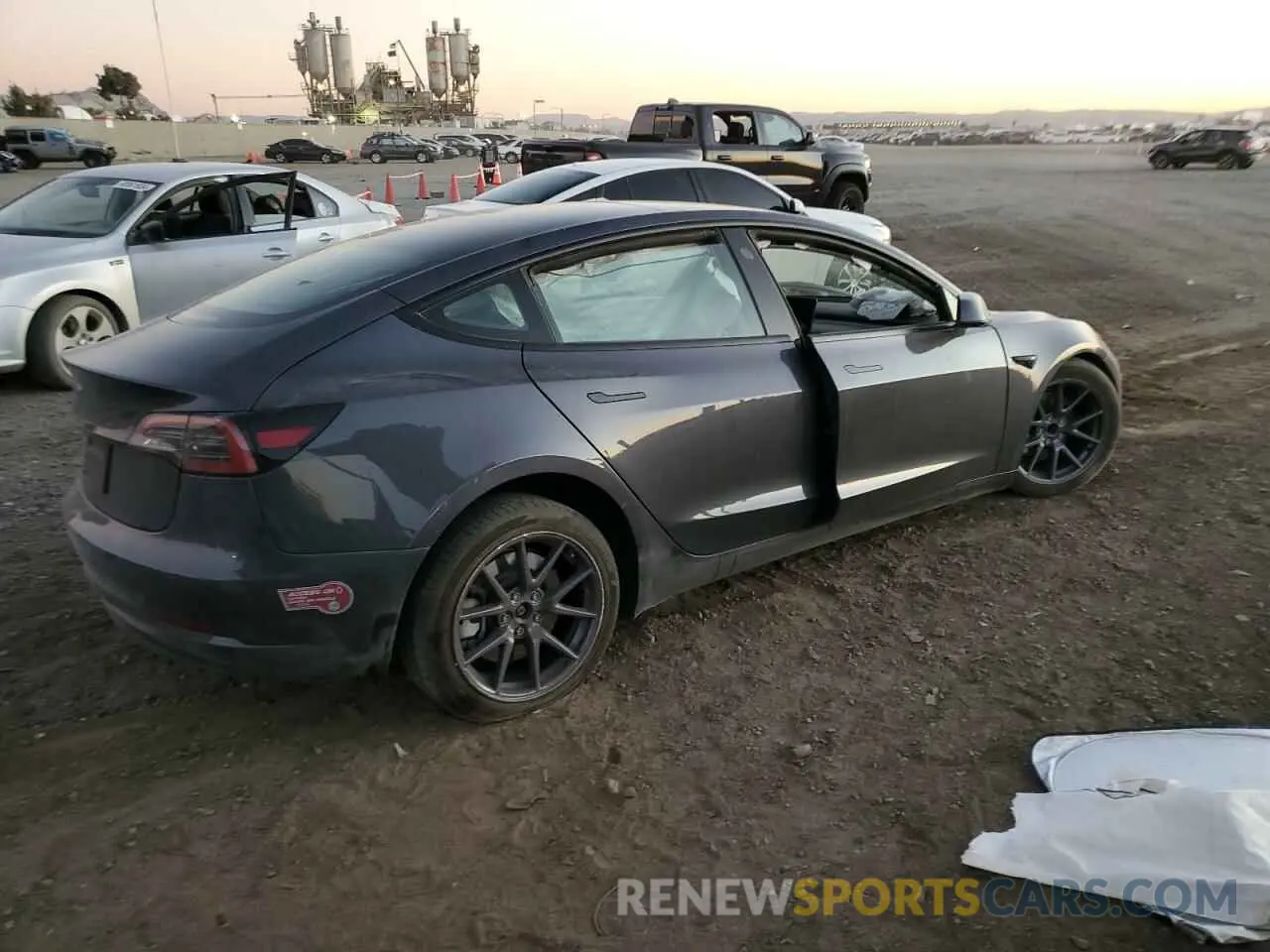3 Фотография поврежденного автомобиля 5YJ3E1EA9PF642587 TESLA MODEL 3 2023