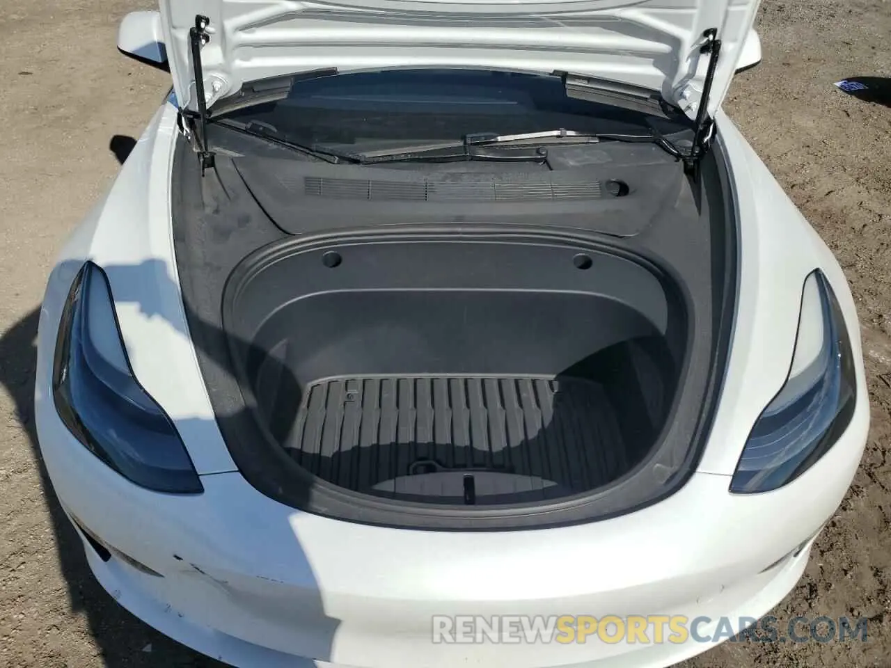 11 Photograph of a damaged car 5YJ3E1EA9PF647417 TESLA MODEL 3 2023