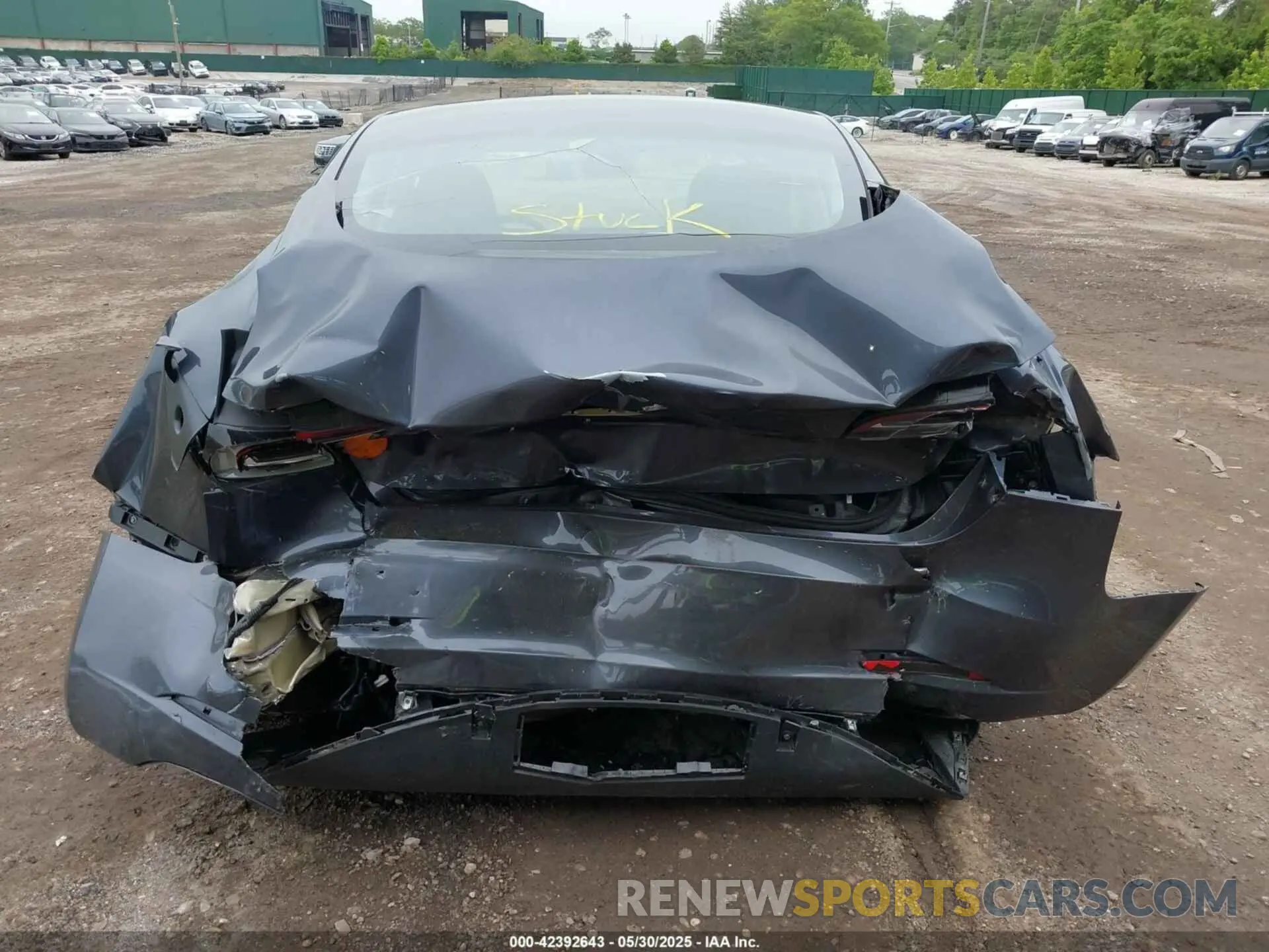 16 Photograph of a damaged car 5YJ3E1EA9PF673399 TESLA MODEL 3 2023