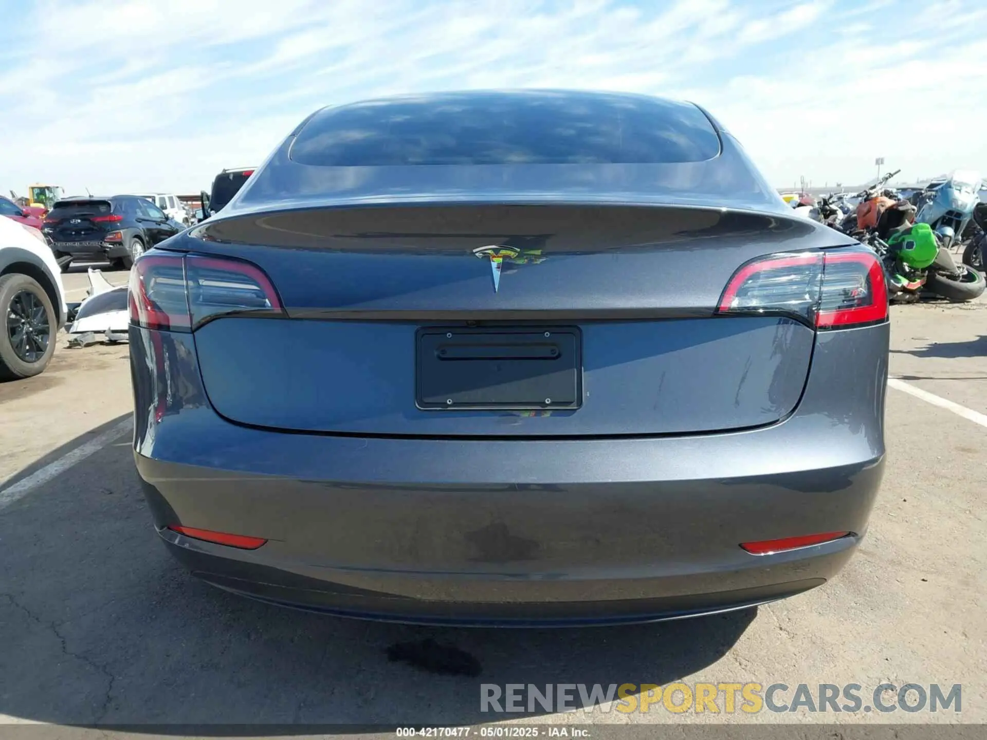 17 Фотография поврежденного автомобиля 5YJ3E1EA9PF680921 TESLA MODEL 3 2023