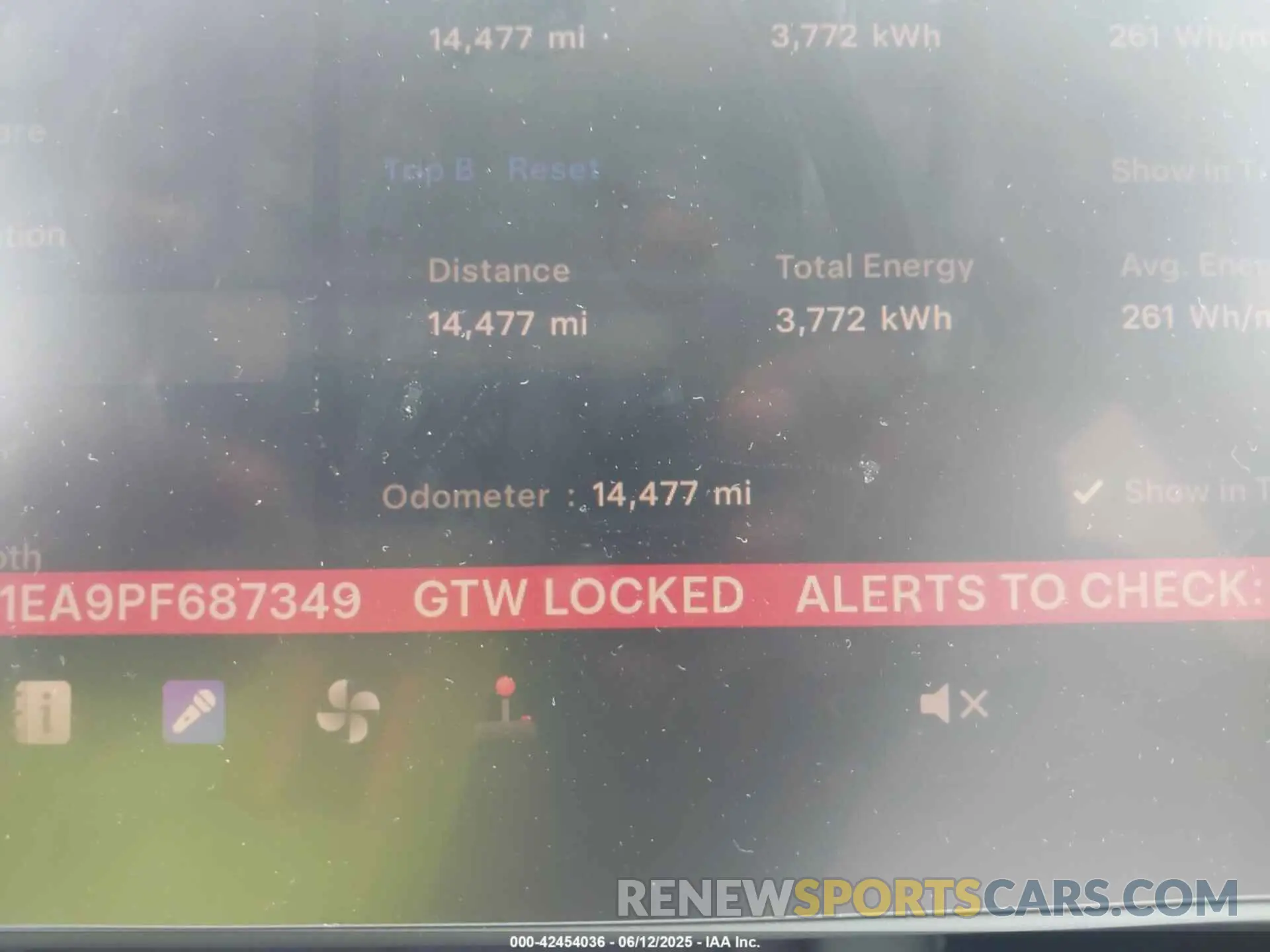 14 Фотография поврежденного автомобиля 5YJ3E1EA9PF687349 TESLA MODEL 3 2023