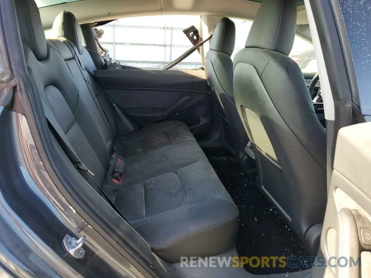 10 Photograph of a damaged car 5YJ3E1EA9PF701895 TESLA MODEL 3 2023
