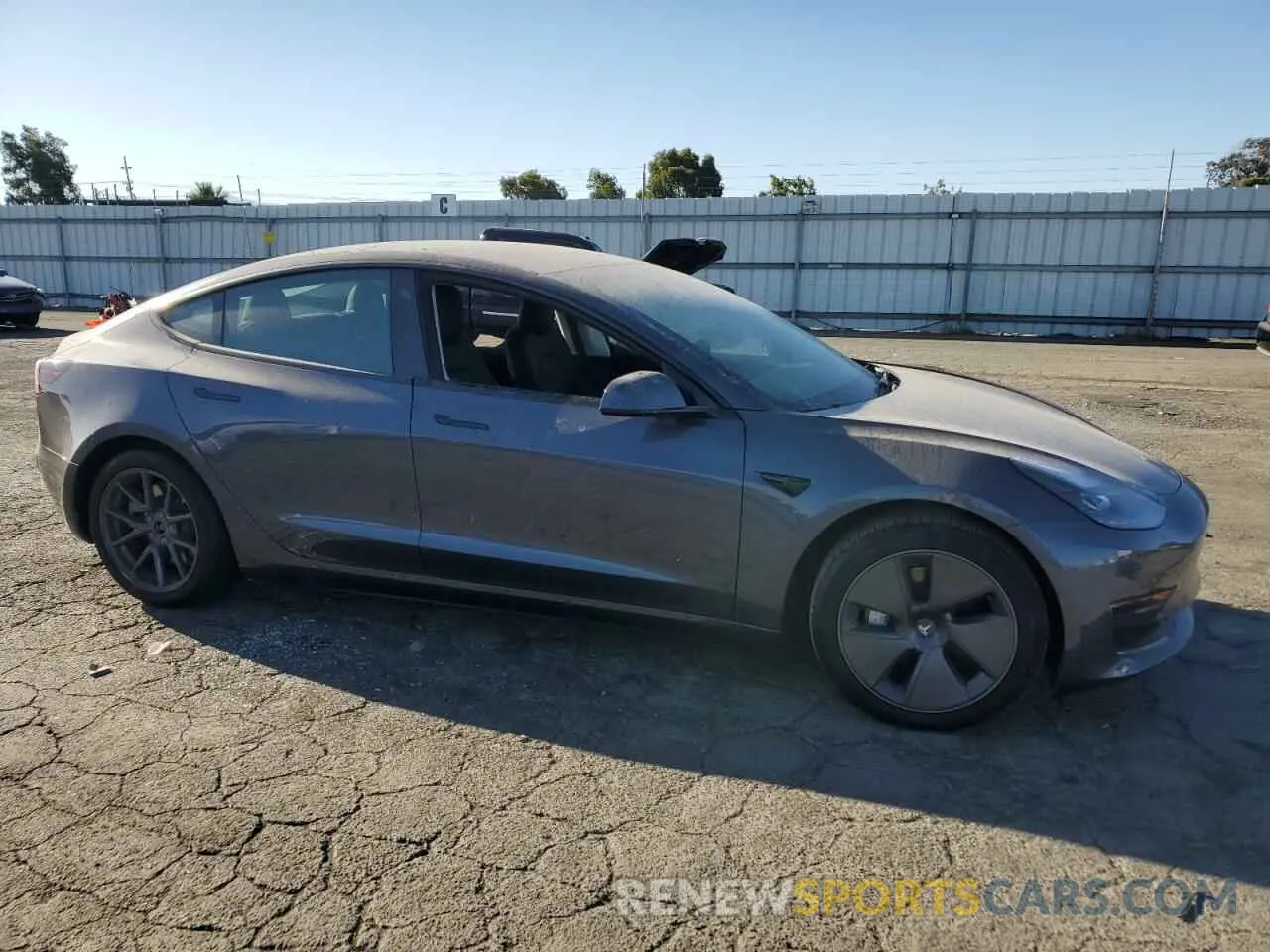 4 Photograph of a damaged car 5YJ3E1EA9PF701895 TESLA MODEL 3 2023