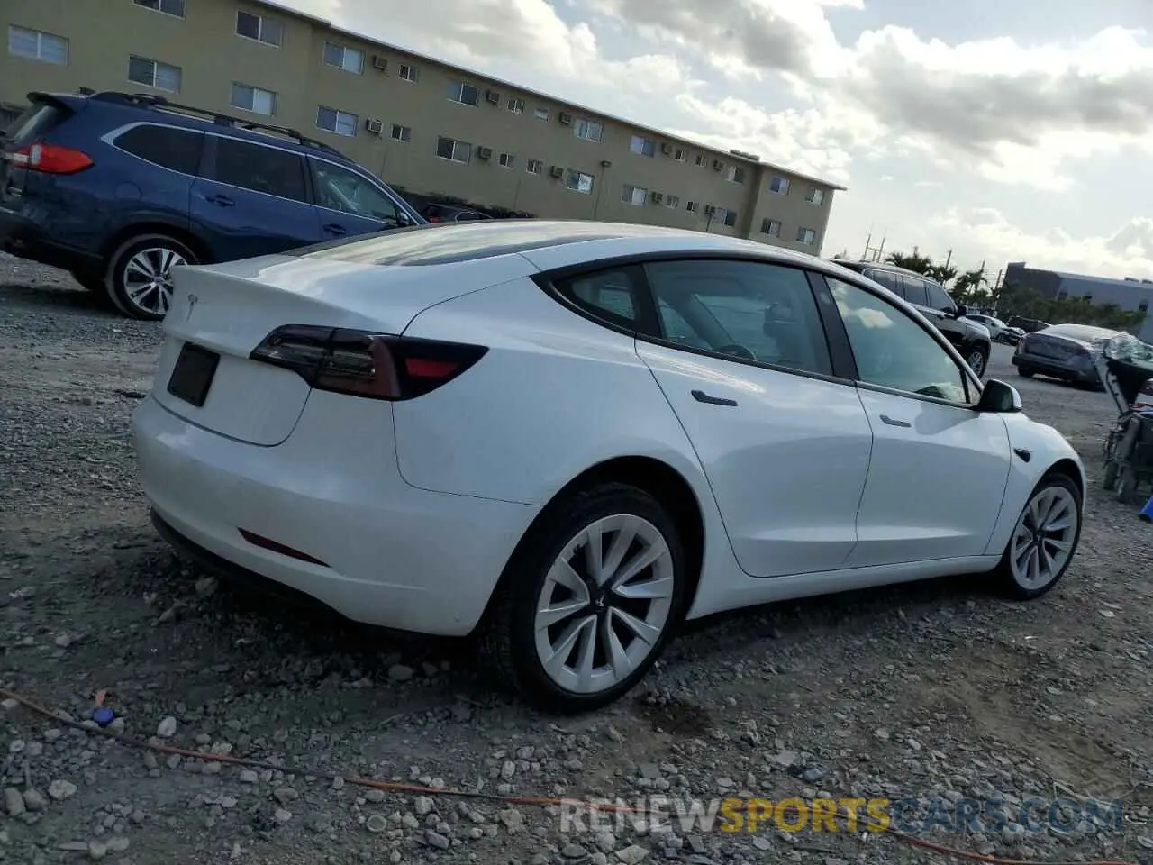 3 Photograph of a damaged car 5YJ3E1EAXPF422956 TESLA MODEL 3 2023