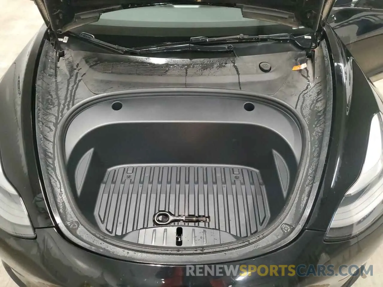 11 Photograph of a damaged car 5YJ3E1EAXPF450210 TESLA MODEL 3 2023