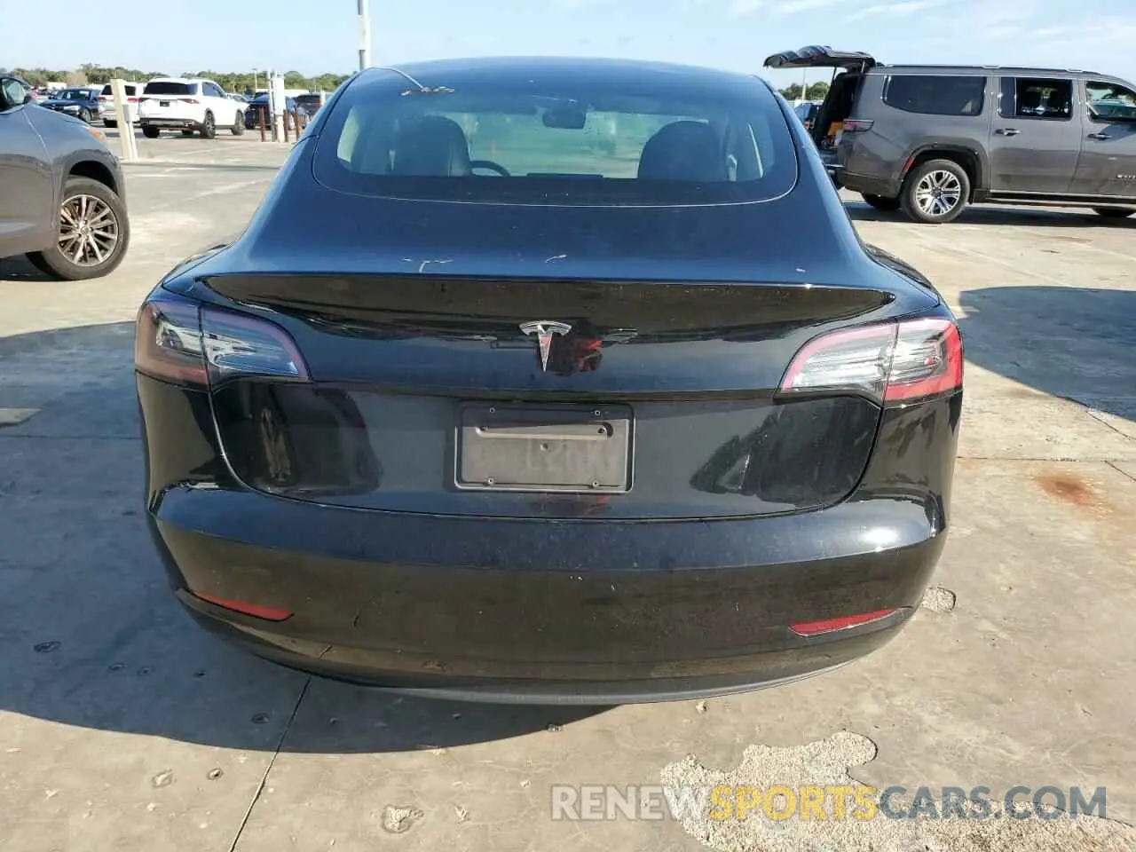 6 Photograph of a damaged car 5YJ3E1EAXPF501480 TESLA MODEL 3 2023