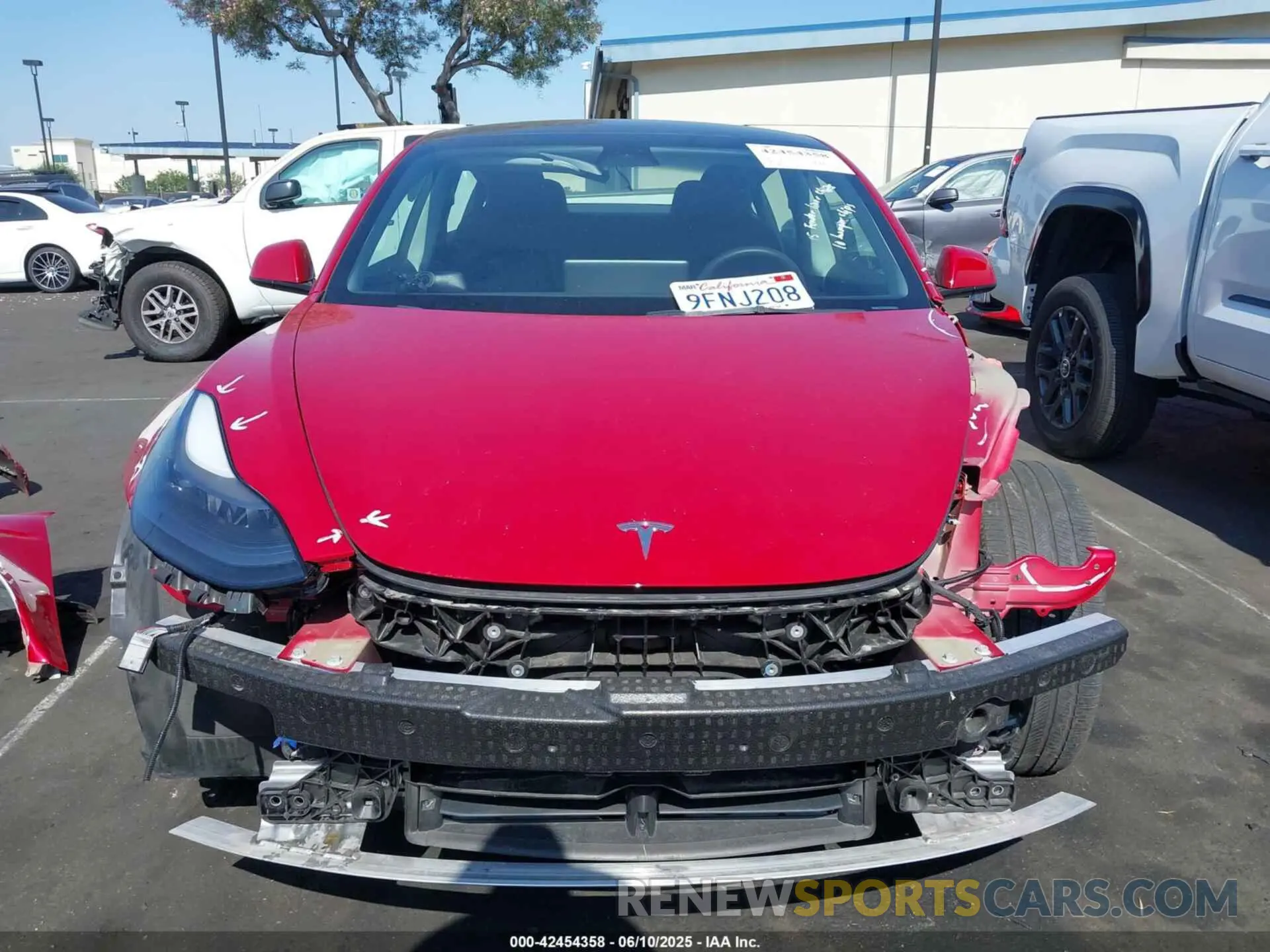 13 Фотография поврежденного автомобиля 5YJ3E1EAXPF505691 TESLA MODEL 3 2023
