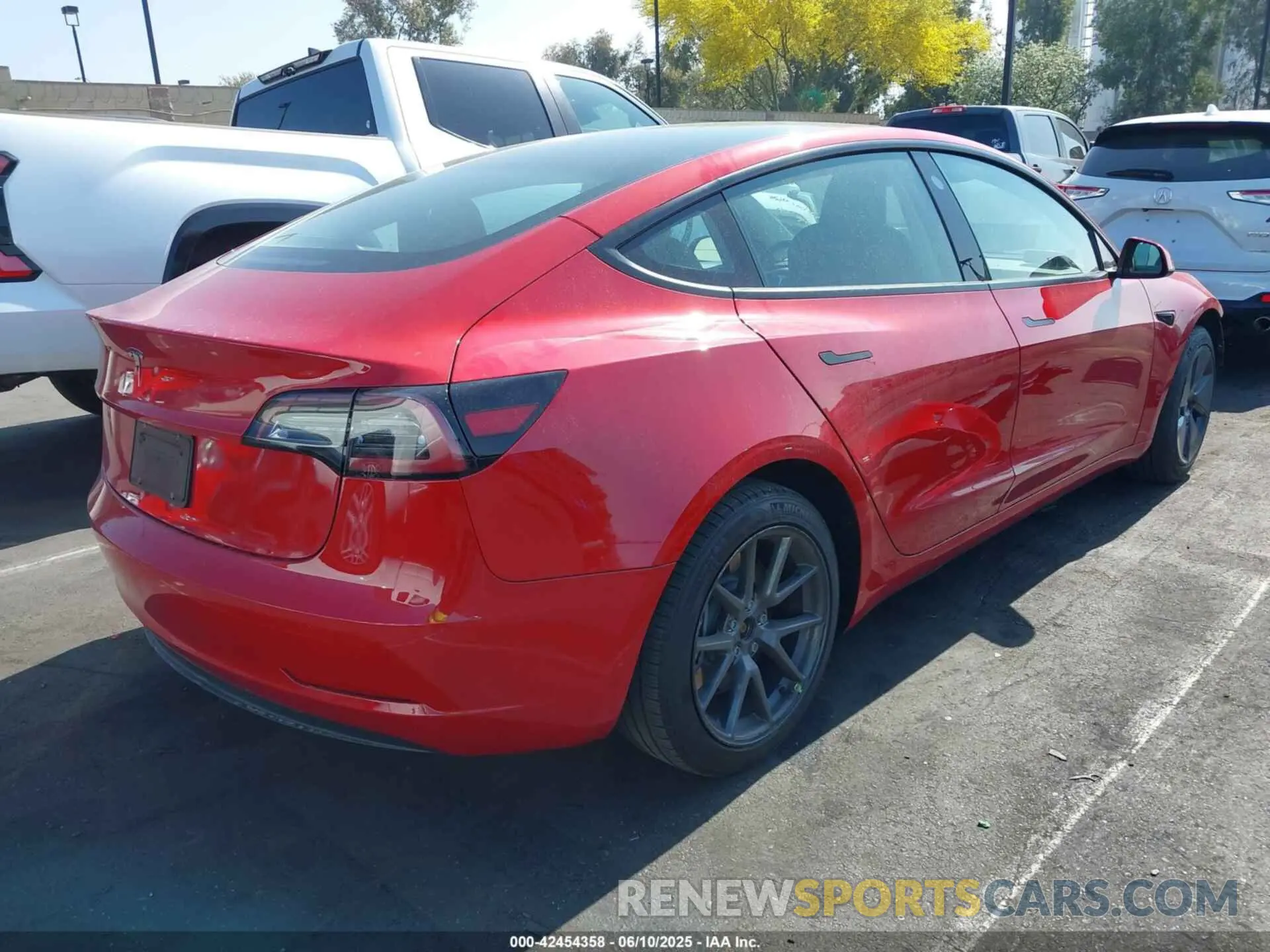 4 Фотография поврежденного автомобиля 5YJ3E1EAXPF505691 TESLA MODEL 3 2023