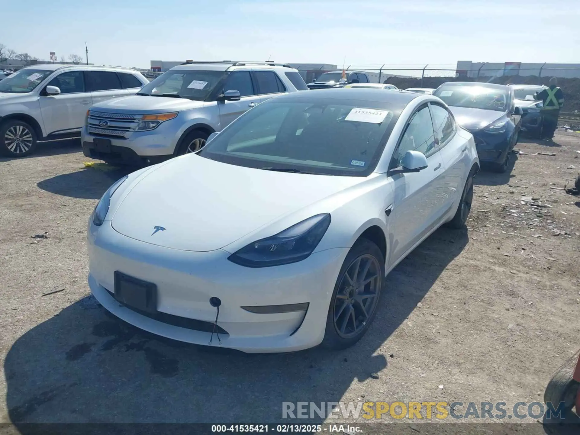 2 Фотография поврежденного автомобиля 5YJ3E1EAXPF505951 TESLA MODEL 3 2023
