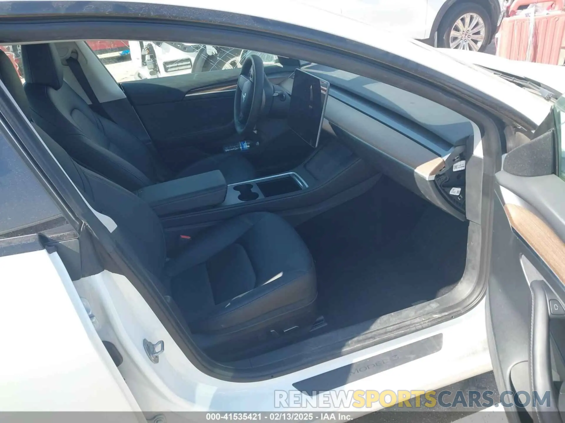 5 Фотография поврежденного автомобиля 5YJ3E1EAXPF505951 TESLA MODEL 3 2023
