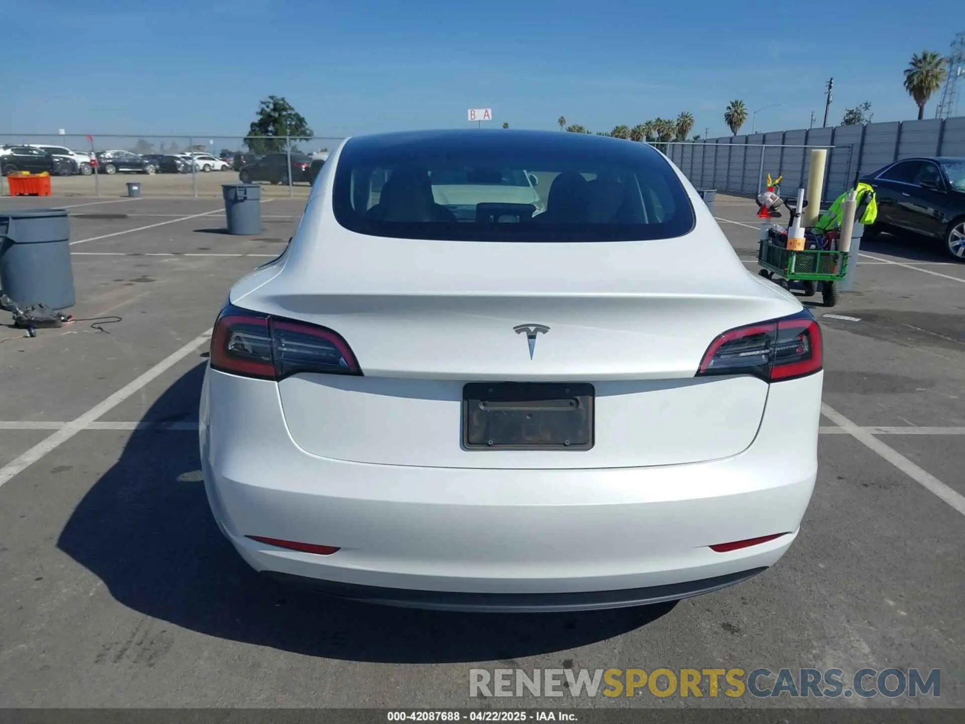 16 Photograph of a damaged car 5YJ3E1EAXPF506310 TESLA MODEL 3 2023