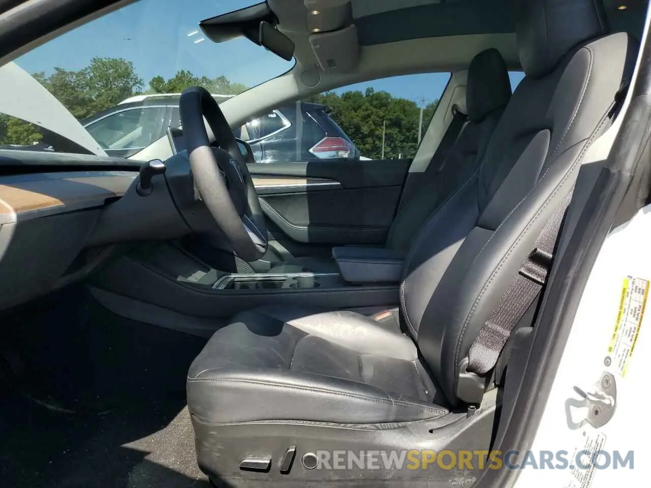 7 Photograph of a damaged car 5YJ3E1EAXPF510485 TESLA MODEL 3 2023