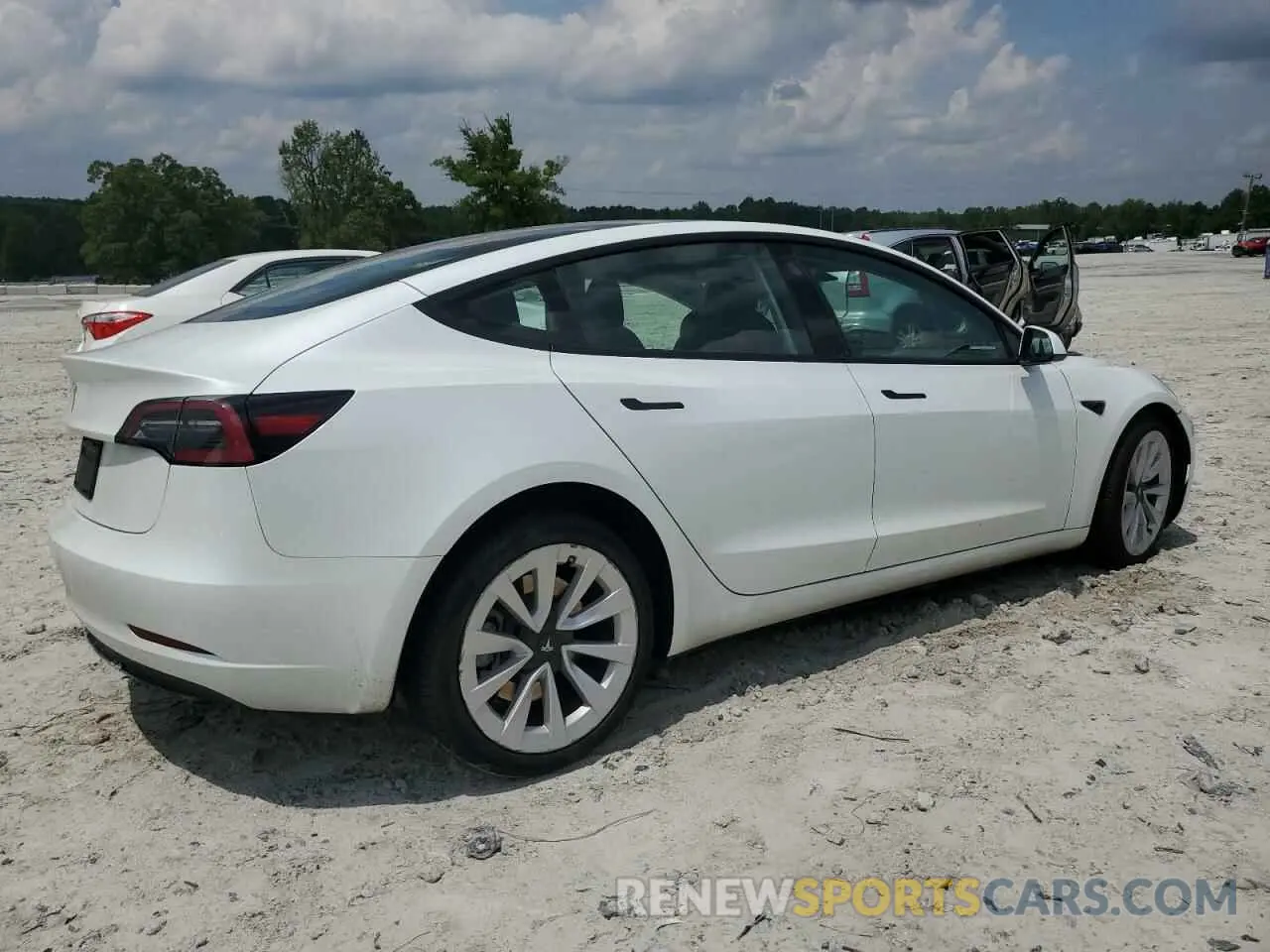 3 Photograph of a damaged car 5YJ3E1EAXPF512186 TESLA MODEL 3 2023