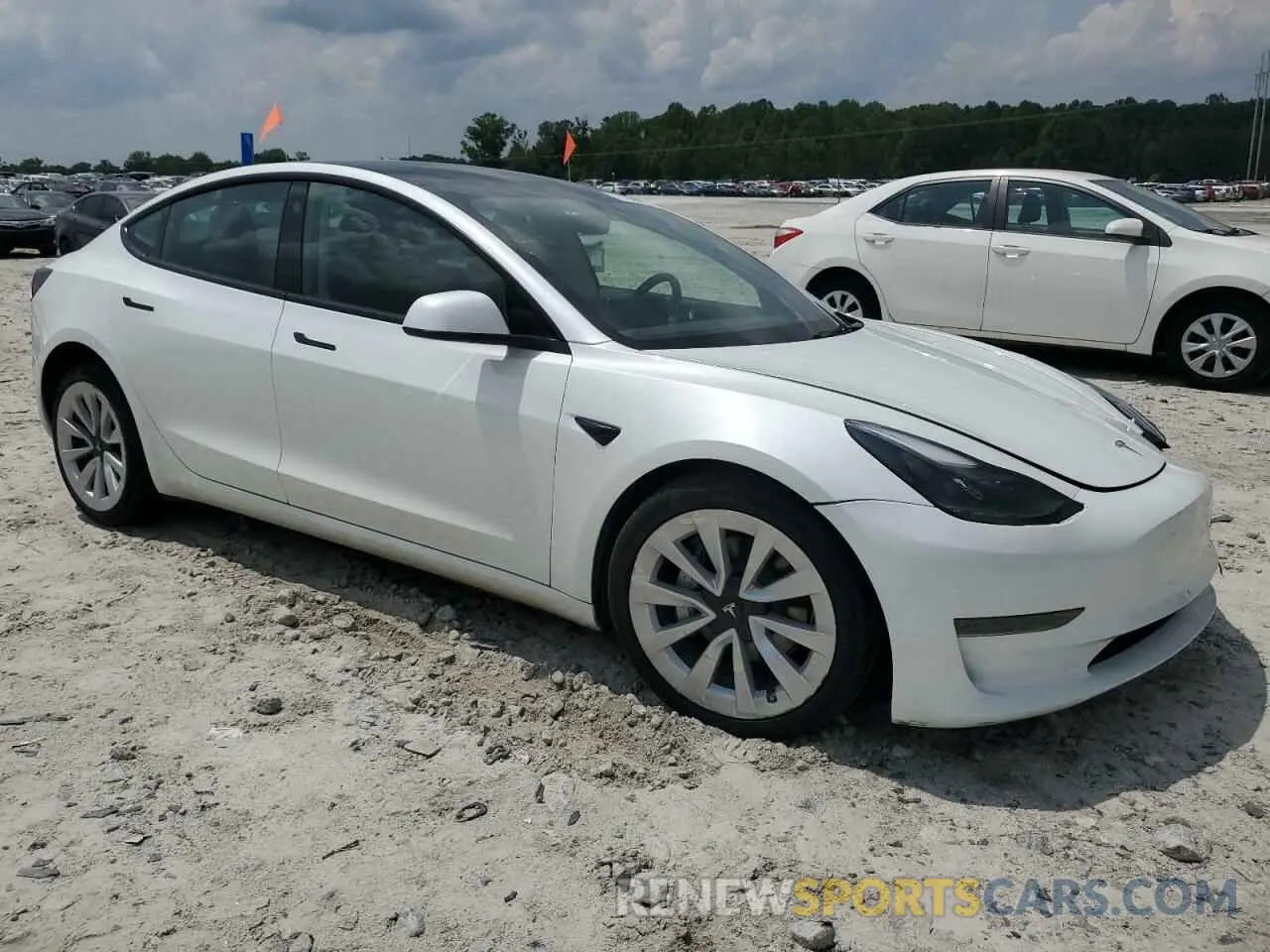 4 Photograph of a damaged car 5YJ3E1EAXPF512186 TESLA MODEL 3 2023
