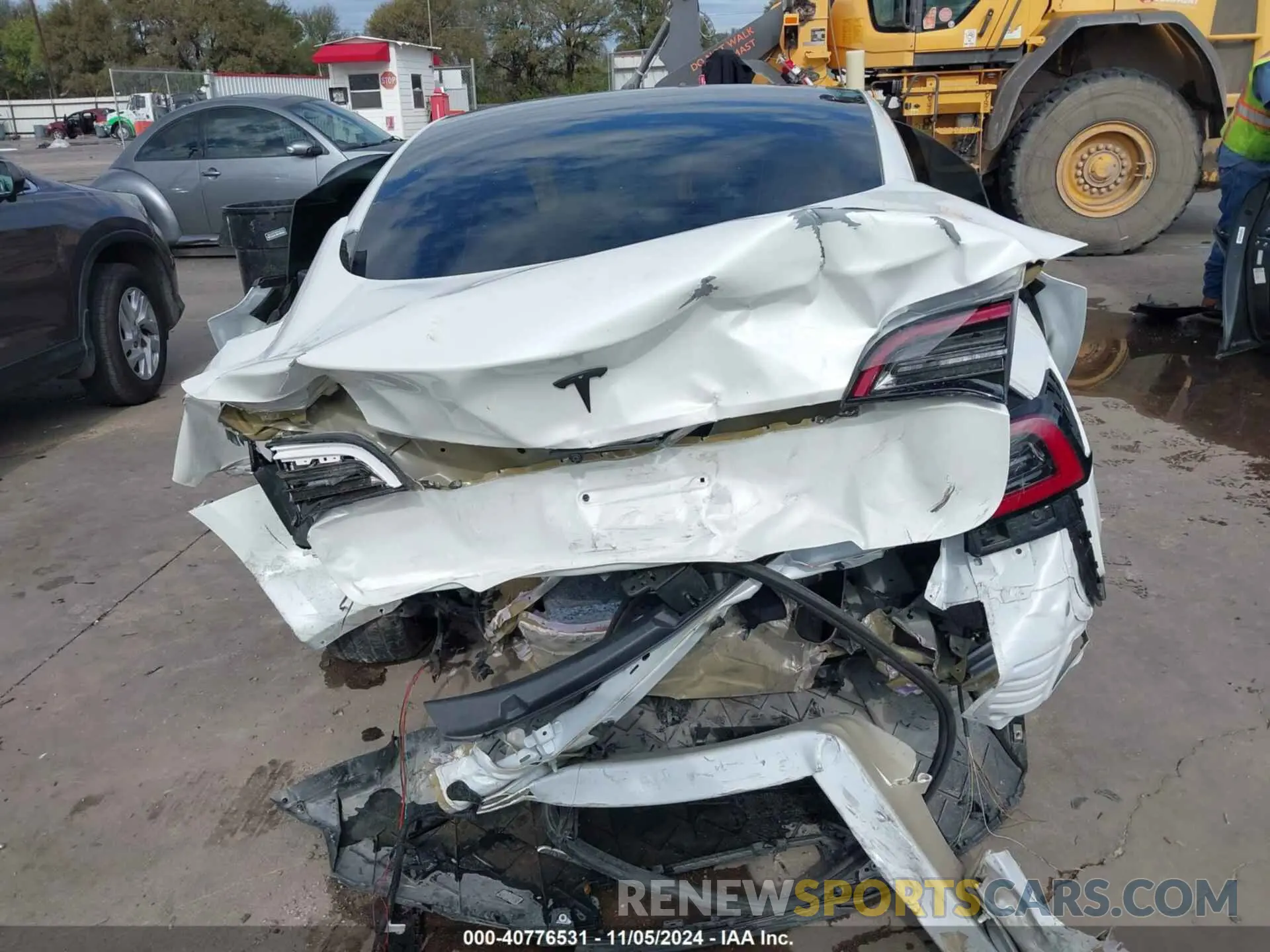16 Фотография поврежденного автомобиля 5YJ3E1EAXPF568063 TESLA MODEL 3 2023
