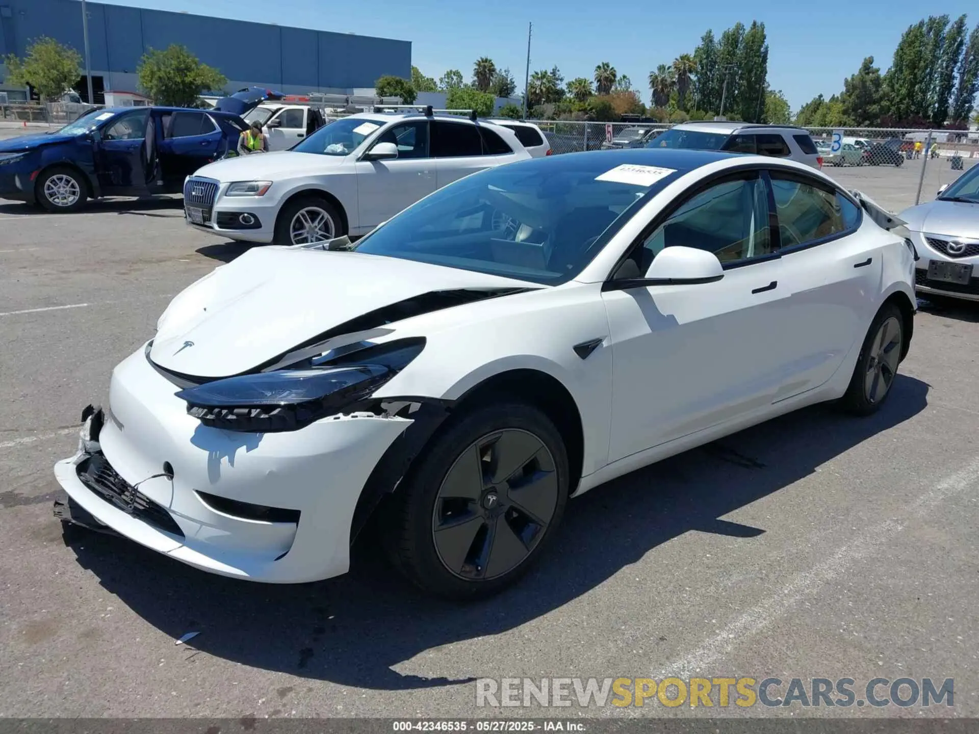 2 Фотография поврежденного автомобиля 5YJ3E1EAXPF568984 TESLA MODEL 3 2023