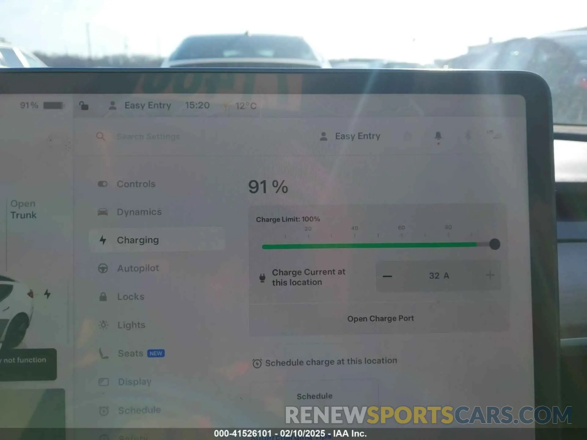 18 Photograph of a damaged car 5YJ3E1EAXPF572744 TESLA MODEL 3 2023