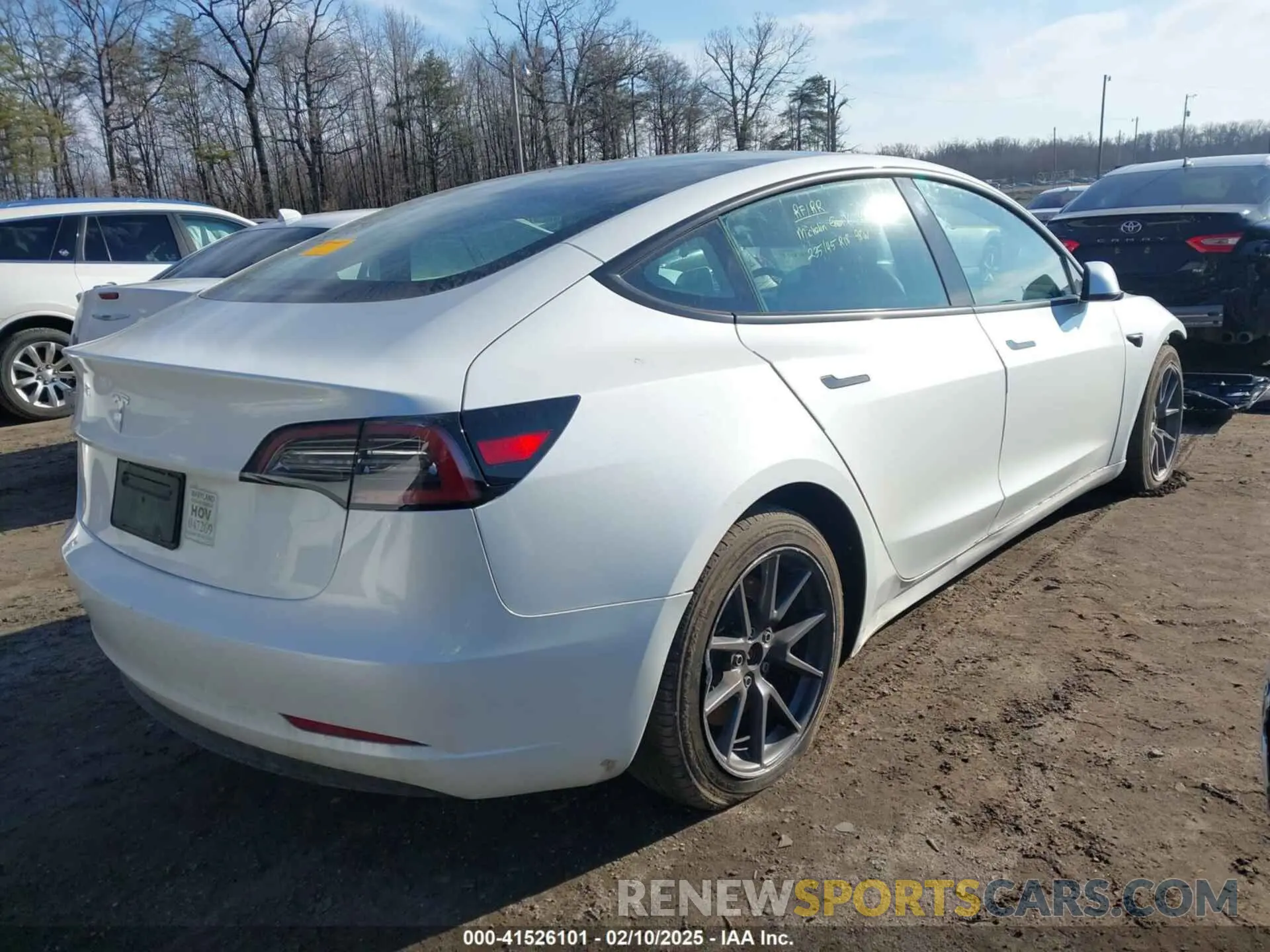 4 Photograph of a damaged car 5YJ3E1EAXPF572744 TESLA MODEL 3 2023