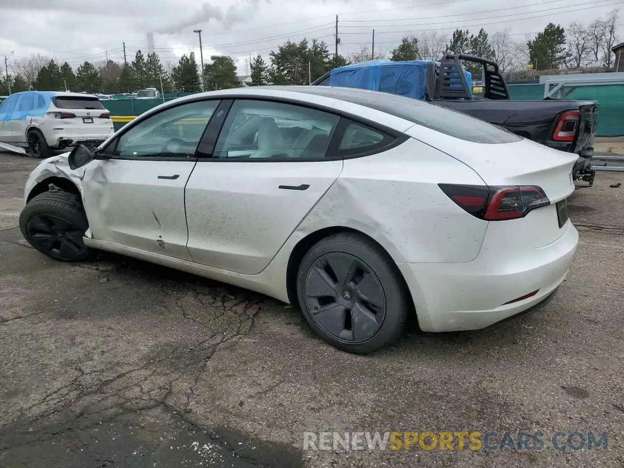 2 Фотография поврежденного автомобиля 5YJ3E1EAXPF600008 TESLA MODEL 3 2023