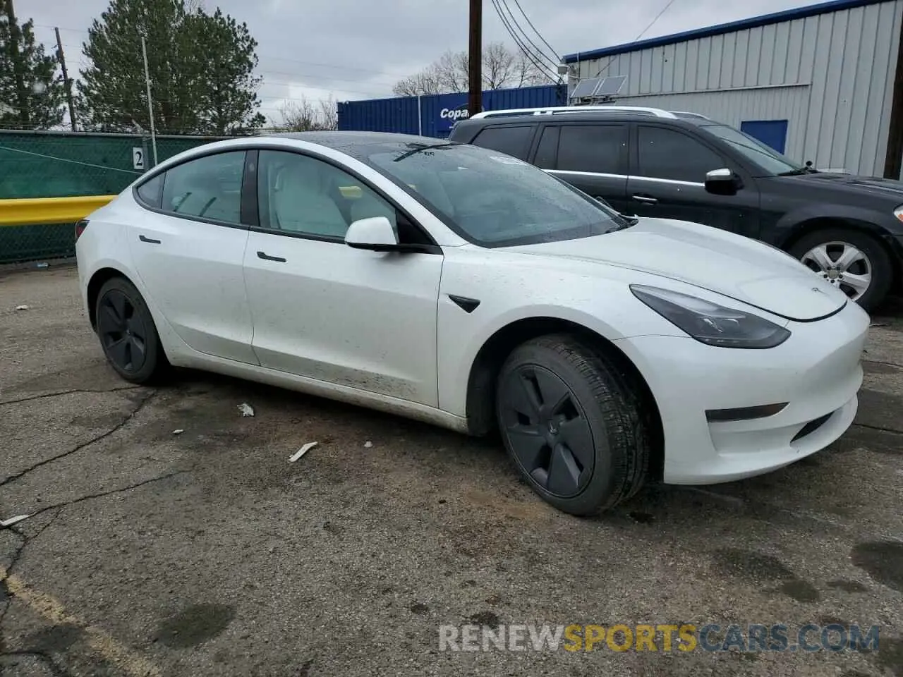 4 Фотография поврежденного автомобиля 5YJ3E1EAXPF600008 TESLA MODEL 3 2023