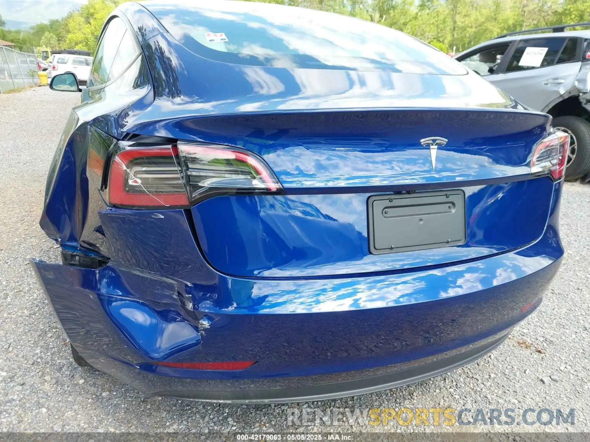 20 Фотография поврежденного автомобиля 5YJ3E1EAXPF620484 TESLA MODEL 3 2023