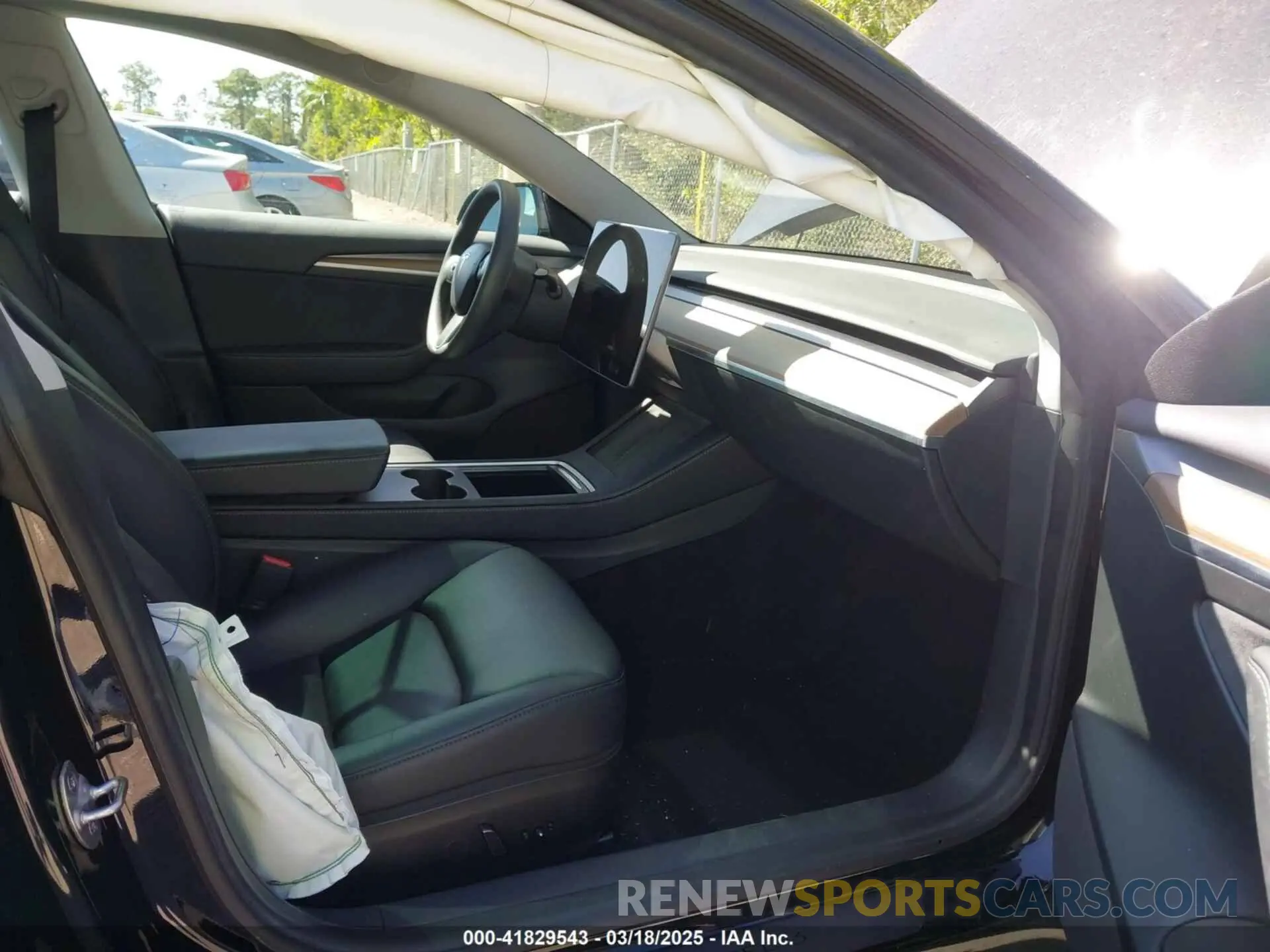 5 Photograph of a damaged car 5YJ3E1EAXPF623403 TESLA MODEL 3 2023