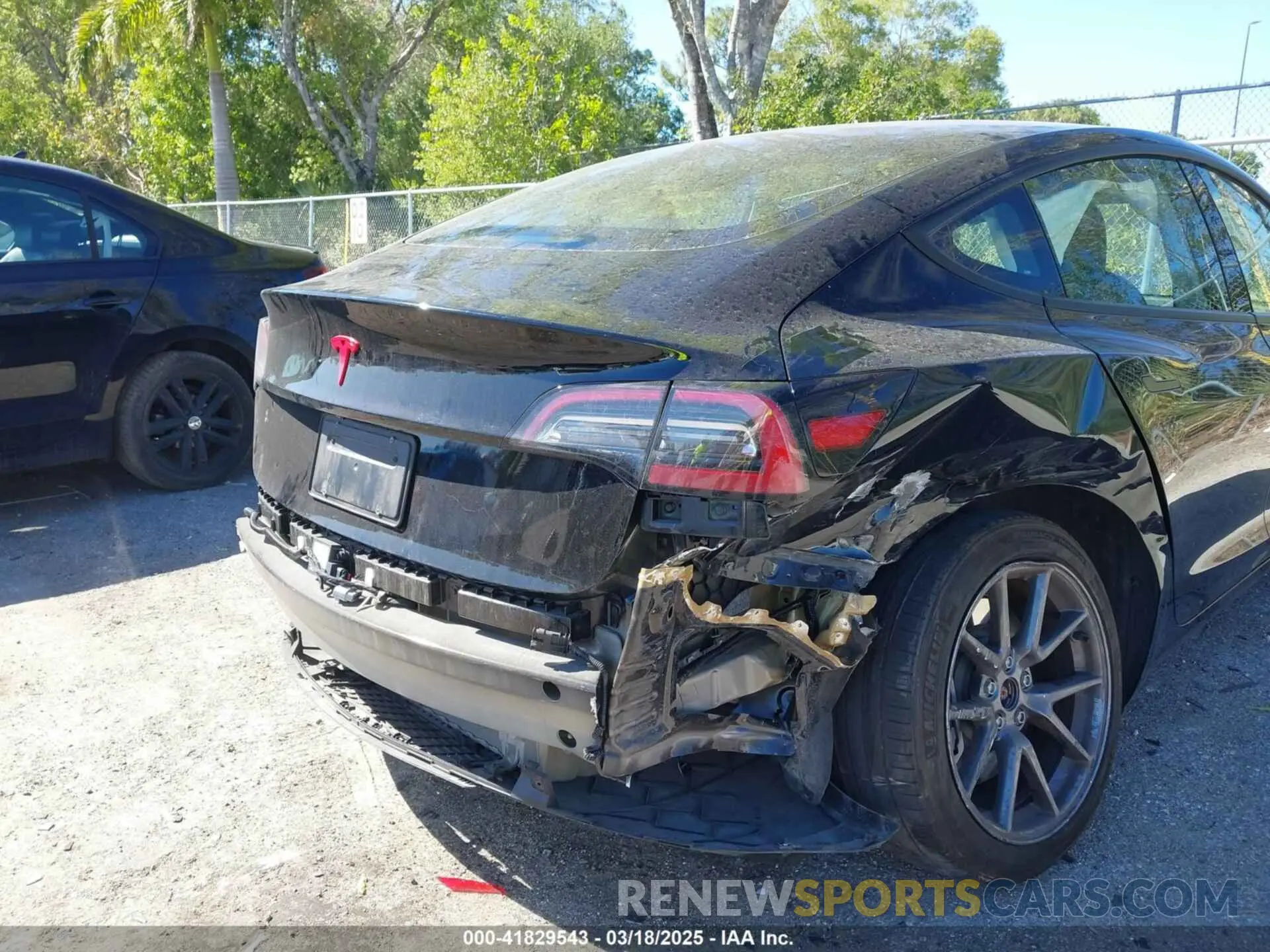 6 Photograph of a damaged car 5YJ3E1EAXPF623403 TESLA MODEL 3 2023
