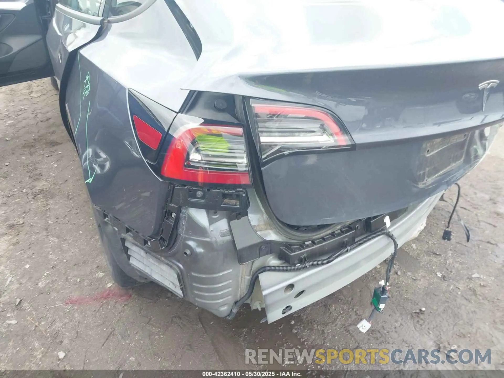 22 Фотография поврежденного автомобиля 5YJ3E1EAXPF628911 TESLA MODEL 3 2023