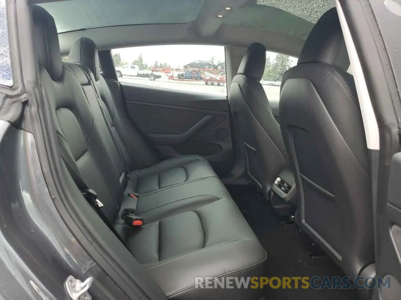 10 Photograph of a damaged car 5YJ3E1EAXPF644350 TESLA MODEL 3 2023