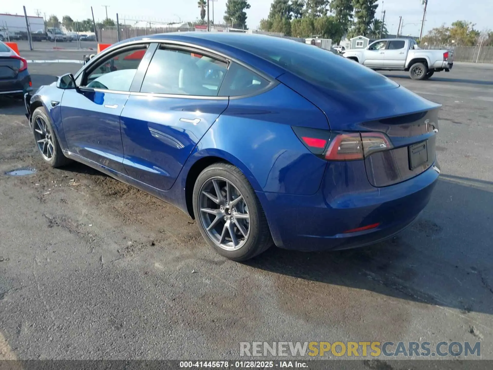 3 Photograph of a damaged car 5YJ3E1EAXPF648270 TESLA MODEL 3 2023