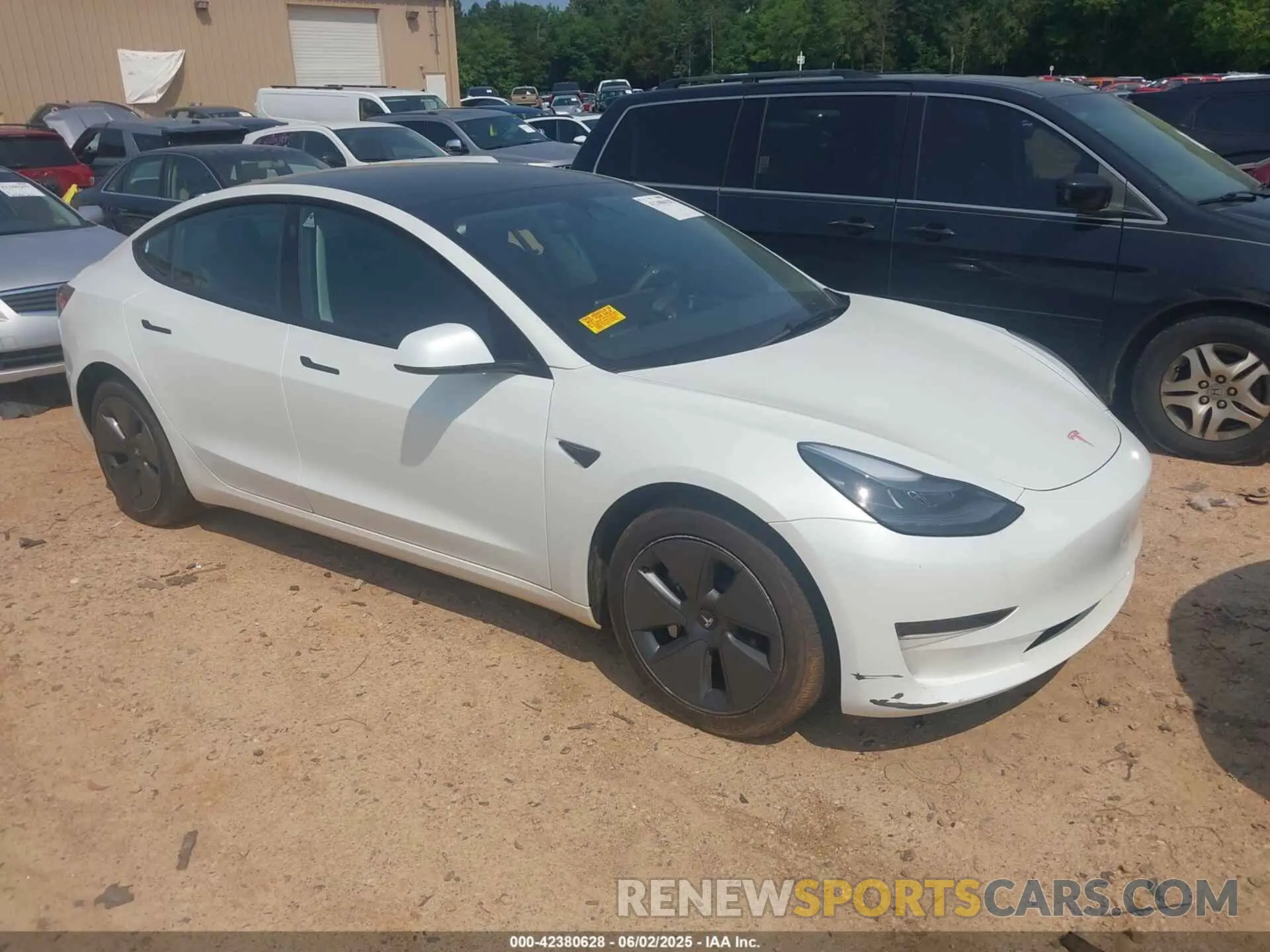 1 Фотография поврежденного автомобиля 5YJ3E1EAXPF686095 TESLA MODEL 3 2023