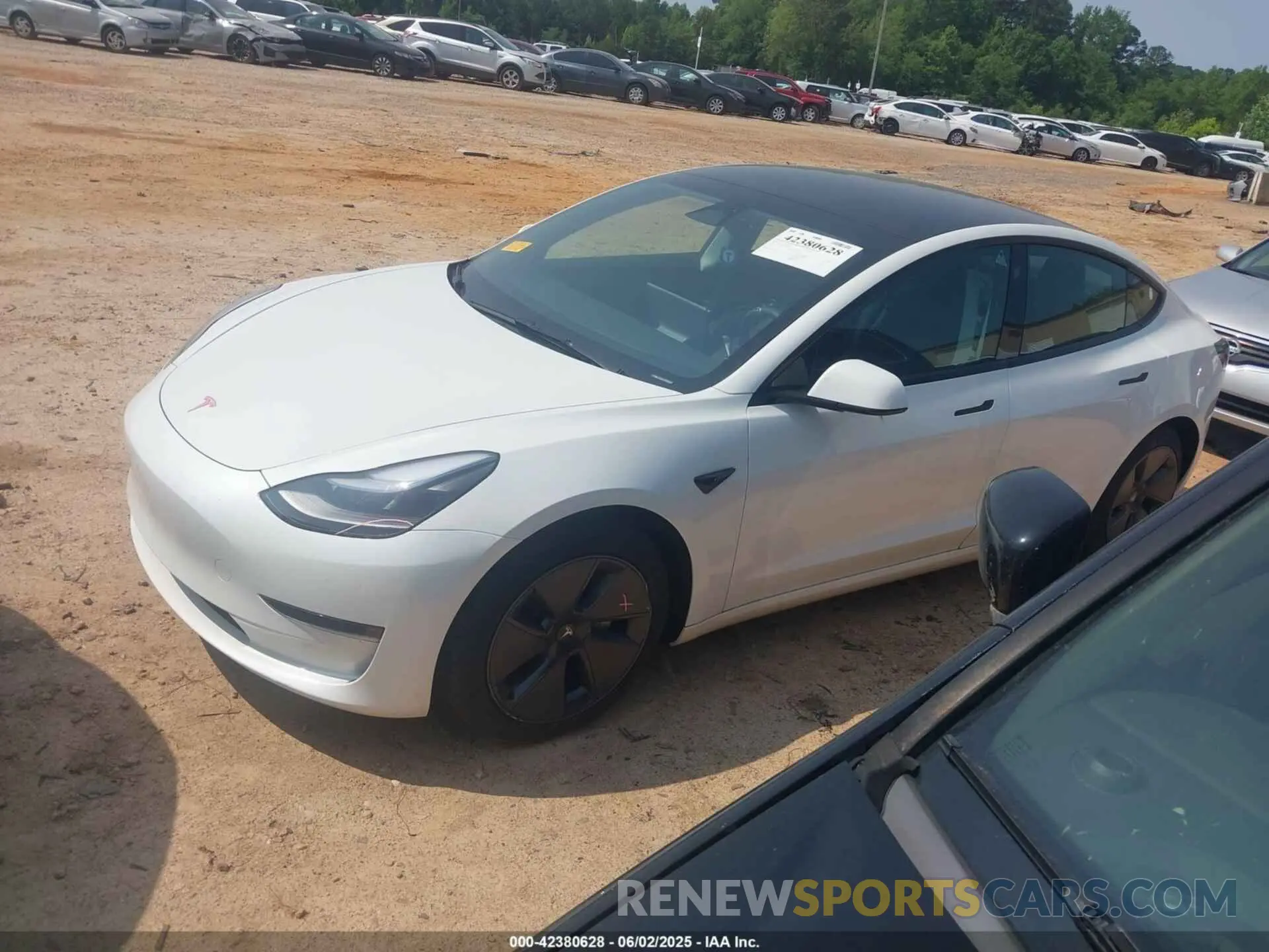 2 Фотография поврежденного автомобиля 5YJ3E1EAXPF686095 TESLA MODEL 3 2023
