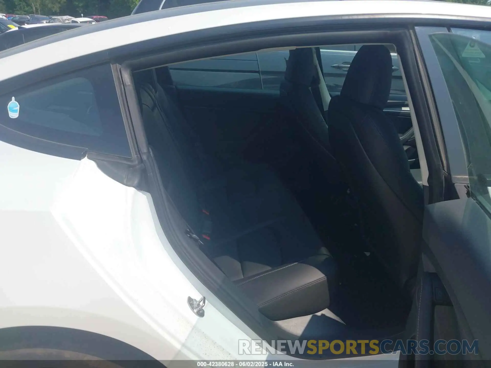 8 Фотография поврежденного автомобиля 5YJ3E1EAXPF686095 TESLA MODEL 3 2023