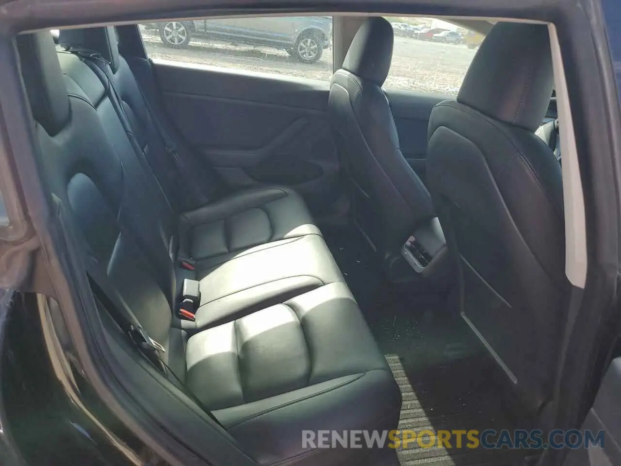 10 Фотография поврежденного автомобиля 5YJ3E1EAXPF708001 TESLA MODEL 3 2023