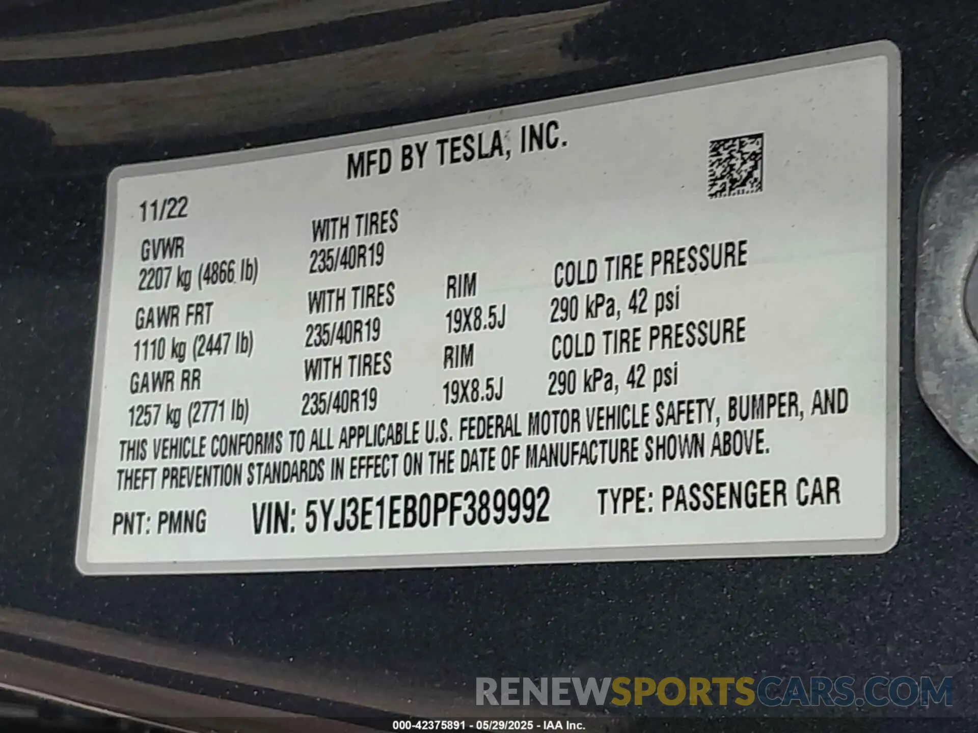 9 Photograph of a damaged car 5YJ3E1EB0PF389992 TESLA MODEL 3 2023