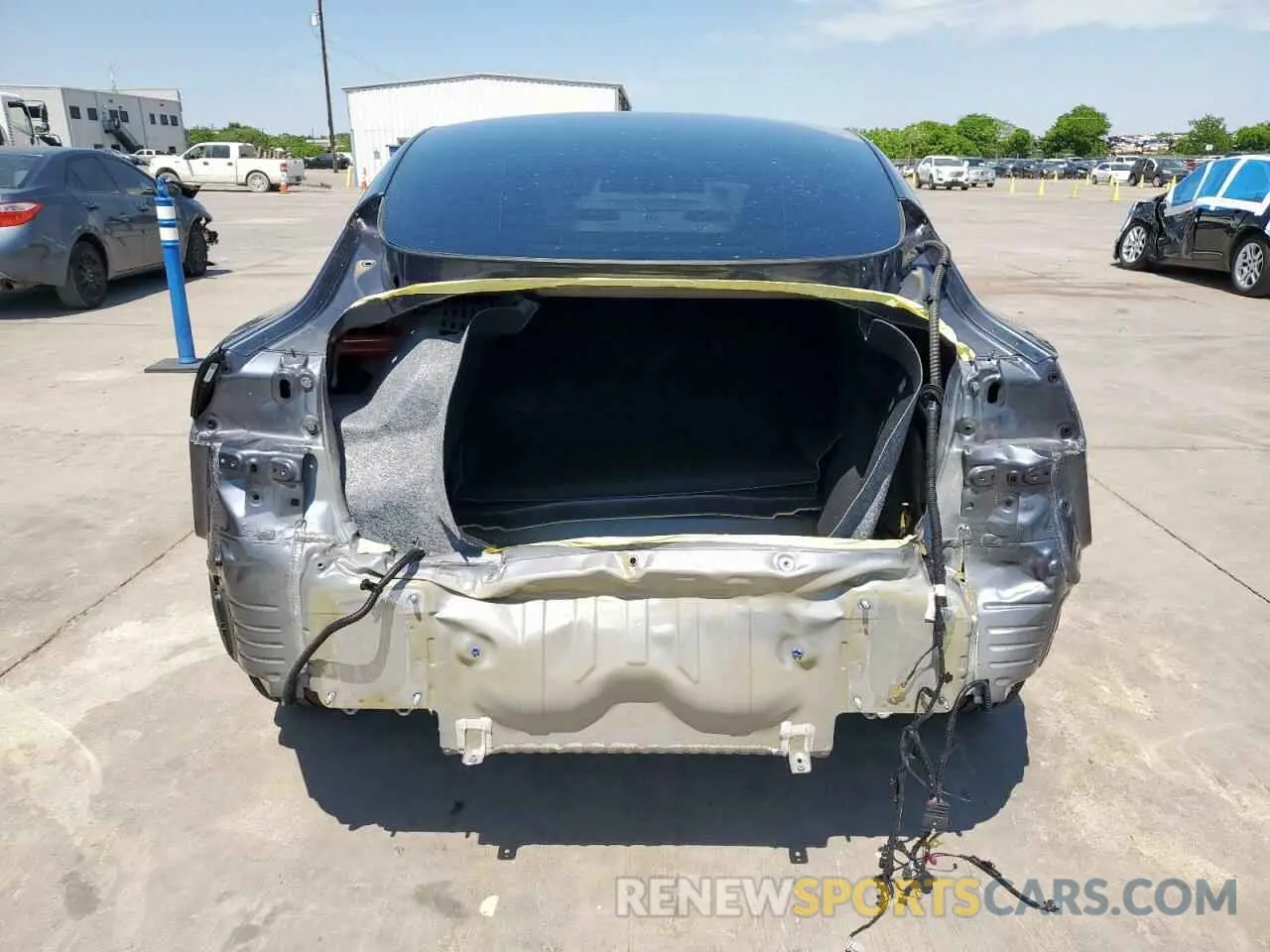 6 Photograph of a damaged car 5YJ3E1EB1PF390262 TESLA MODEL 3 2023