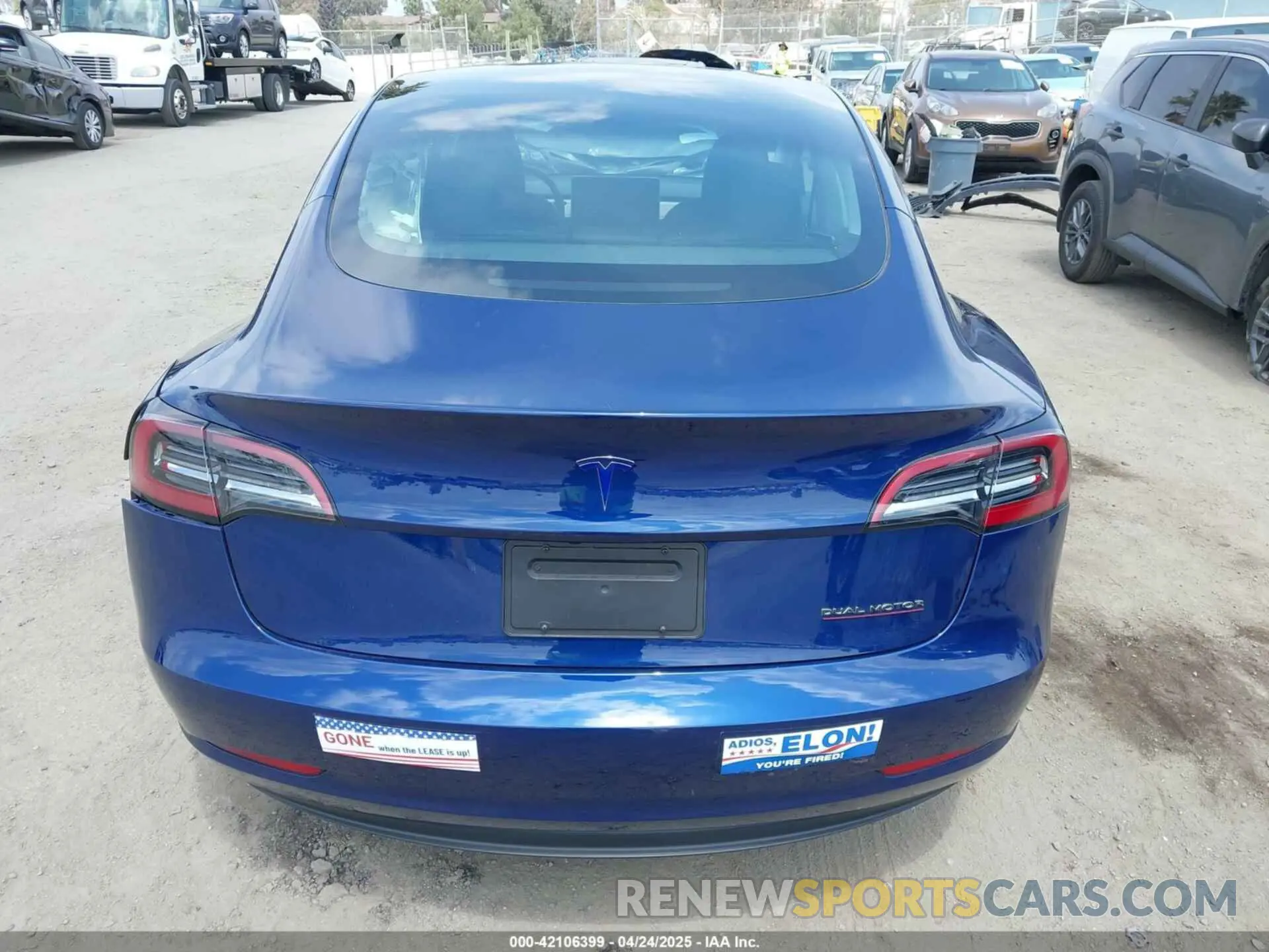 16 Фотография поврежденного автомобиля 5YJ3E1EB1PF667685 TESLA MODEL 3 2023