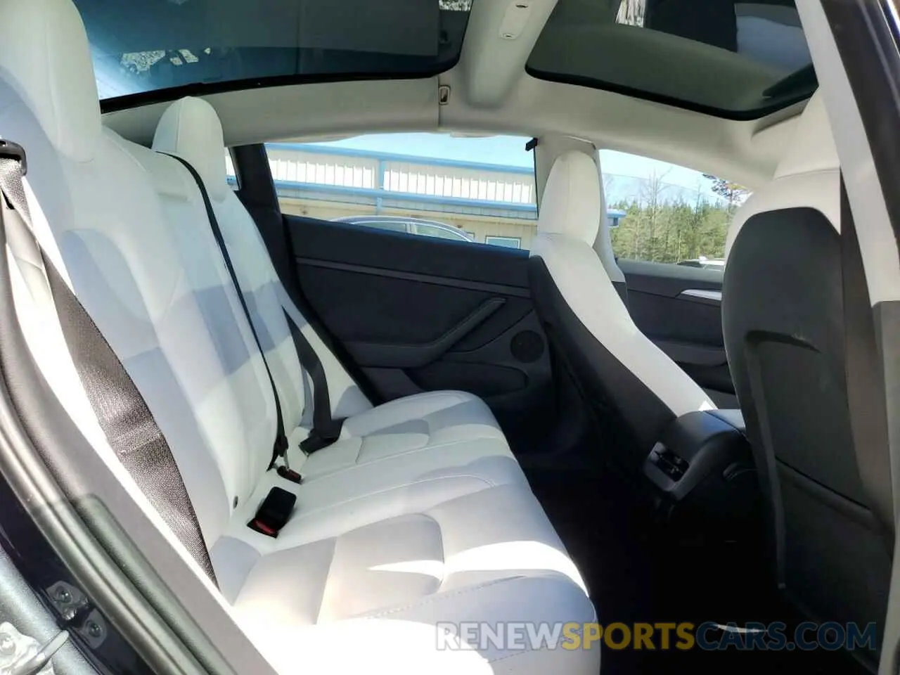 10 Фотография поврежденного автомобиля 5YJ3E1EB1PF680033 TESLA MODEL 3 2023