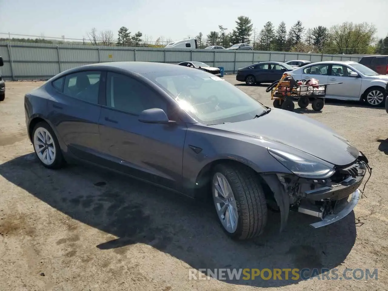 4 Фотография поврежденного автомобиля 5YJ3E1EB2PF389041 TESLA MODEL 3 2023