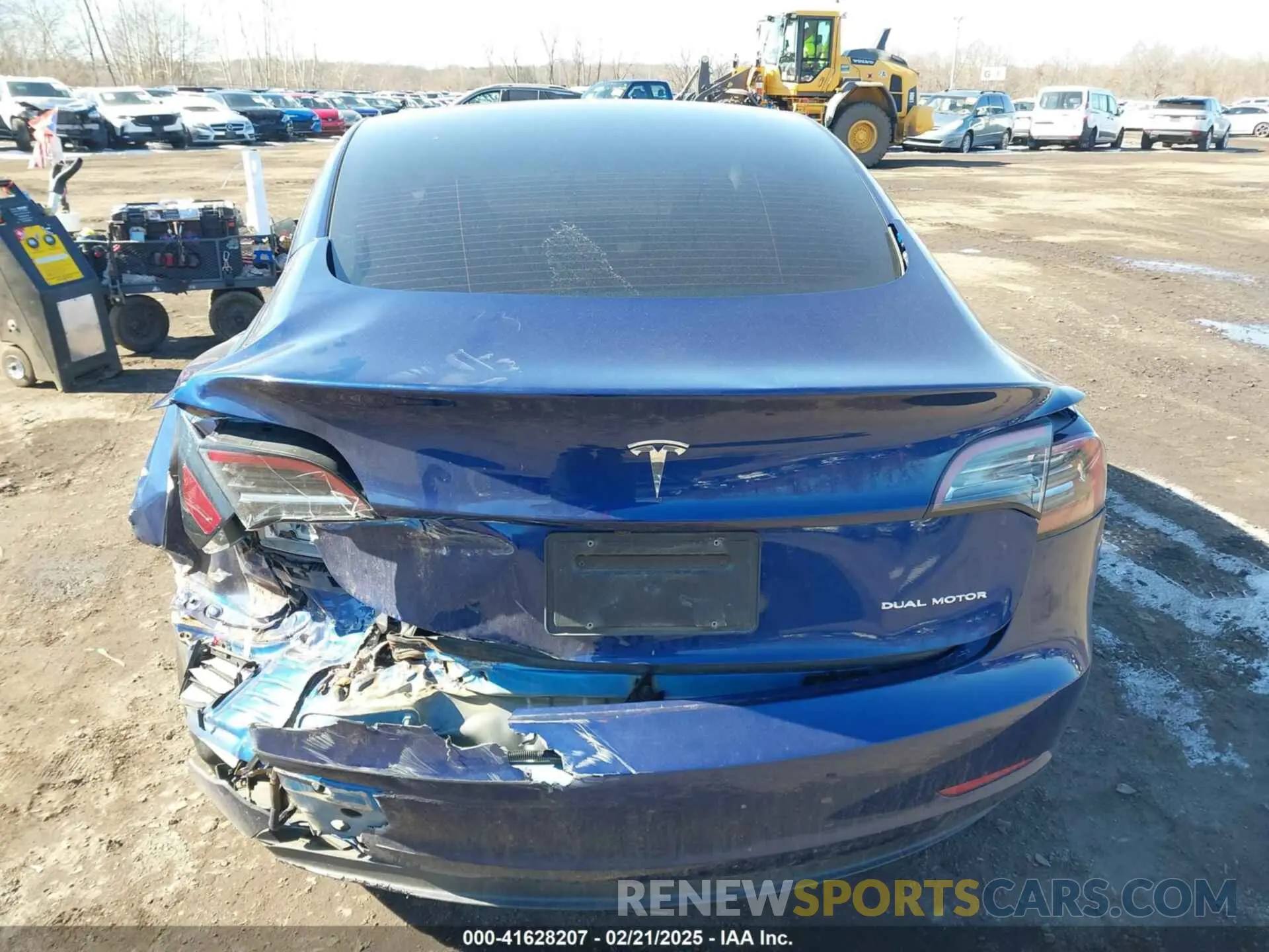 19 Photograph of a damaged car 5YJ3E1EB2PF602781 TESLA MODEL 3 2023