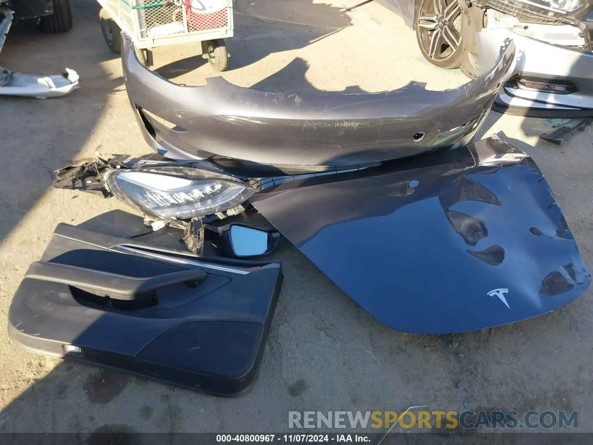 10 Photograph of a damaged car 5YJ3E1EB2PF628541 TESLA MODEL 3 2023