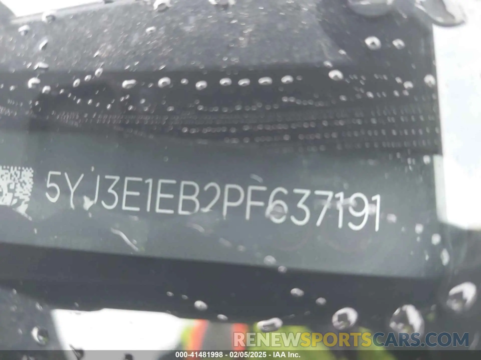 9 Photograph of a damaged car 5YJ3E1EB2PF637191 TESLA MODEL 3 2023