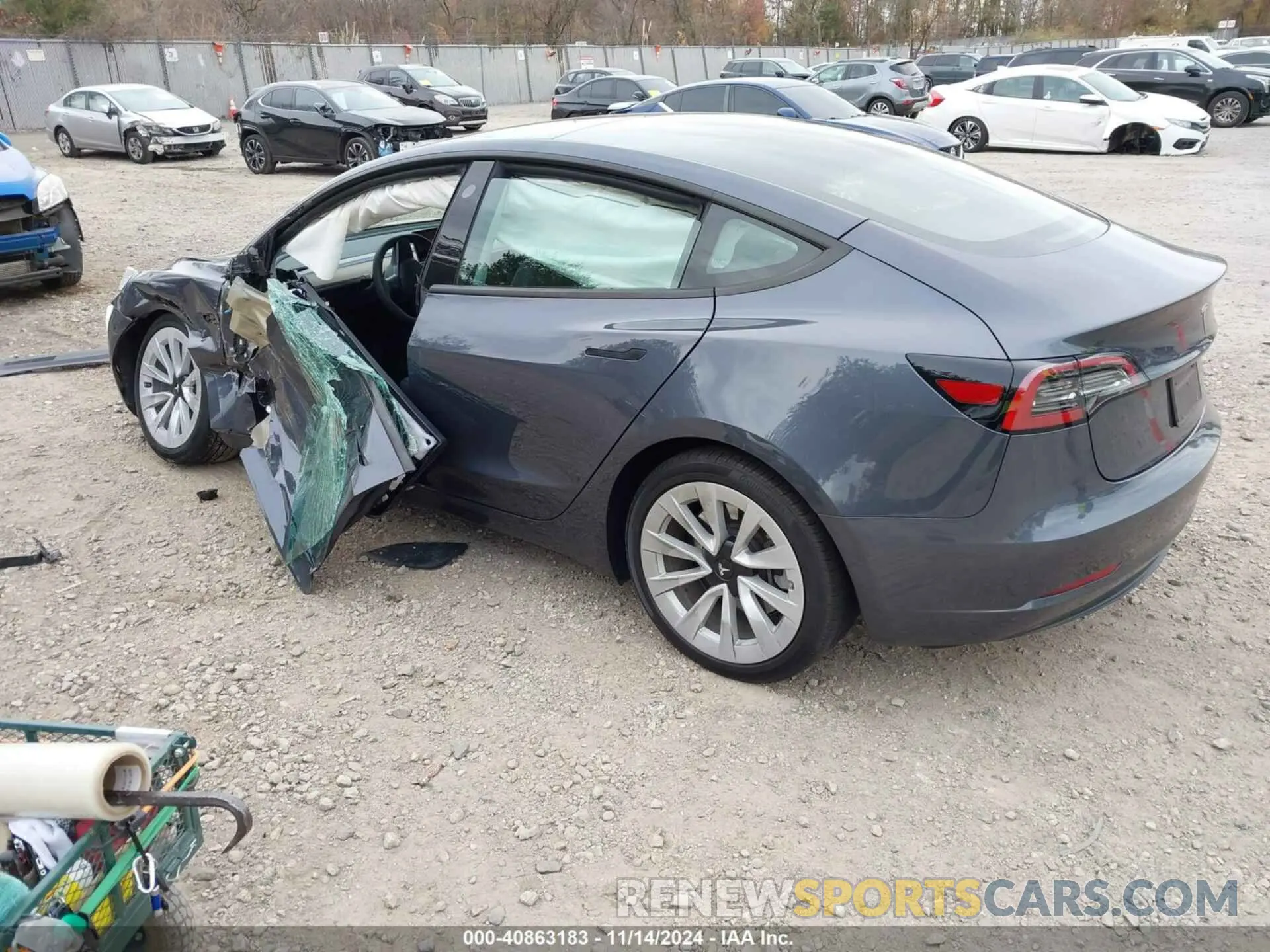 3 Фотография поврежденного автомобиля 5YJ3E1EB2PF686312 TESLA MODEL 3 2023