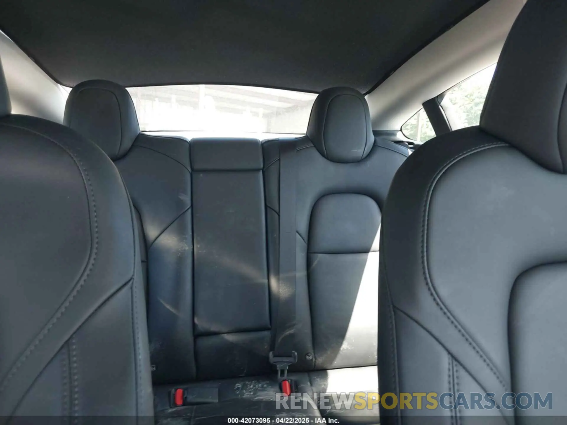 21 Фотография поврежденного автомобиля 5YJ3E1EB2PF688173 TESLA MODEL 3 2023