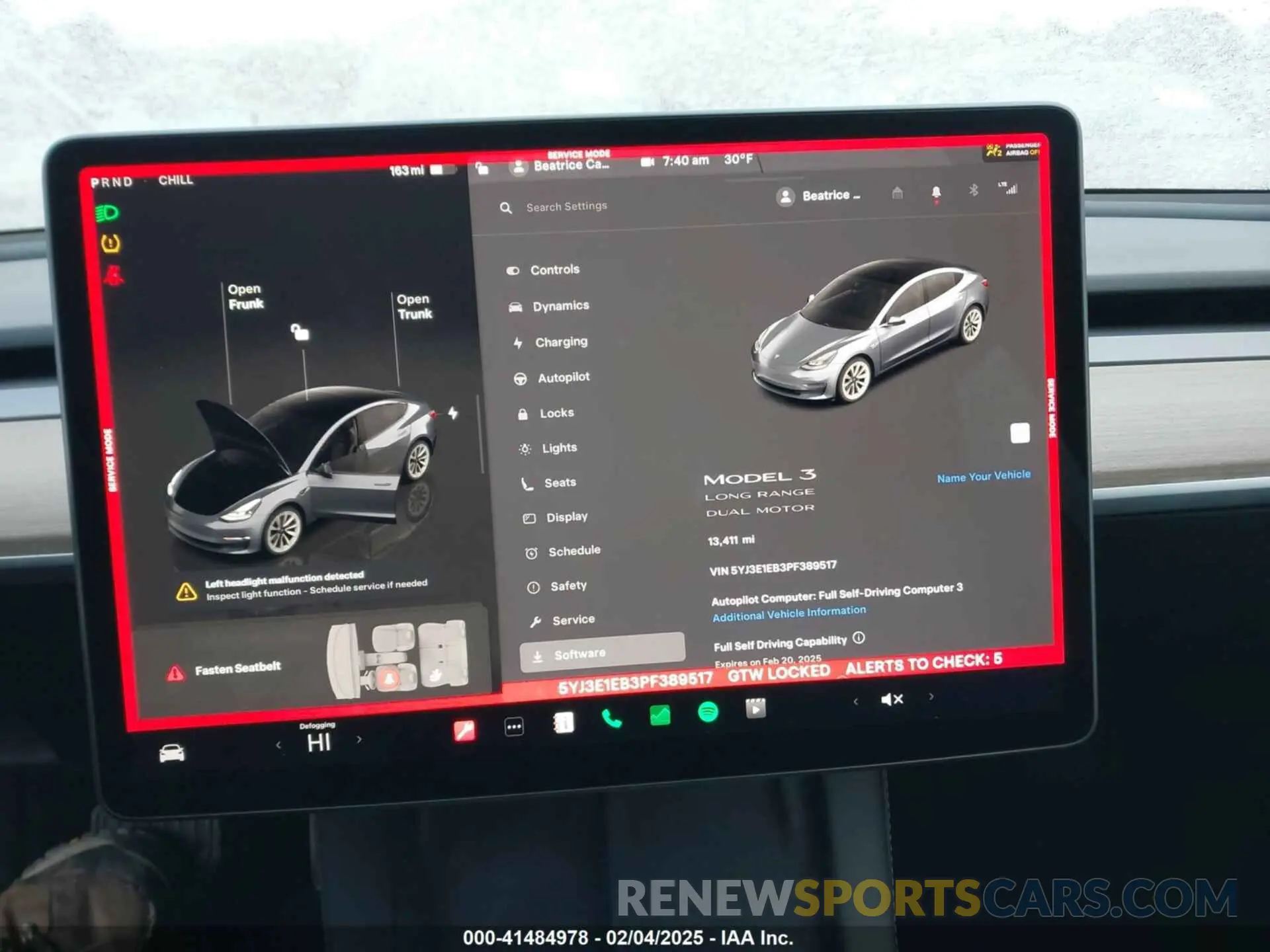 18 Photograph of a damaged car 5YJ3E1EB3PF389517 TESLA MODEL 3 2023