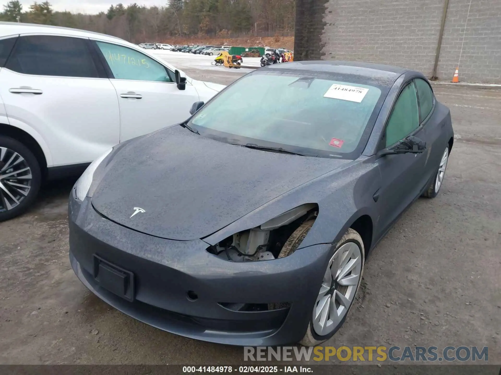 2 Photograph of a damaged car 5YJ3E1EB3PF389517 TESLA MODEL 3 2023