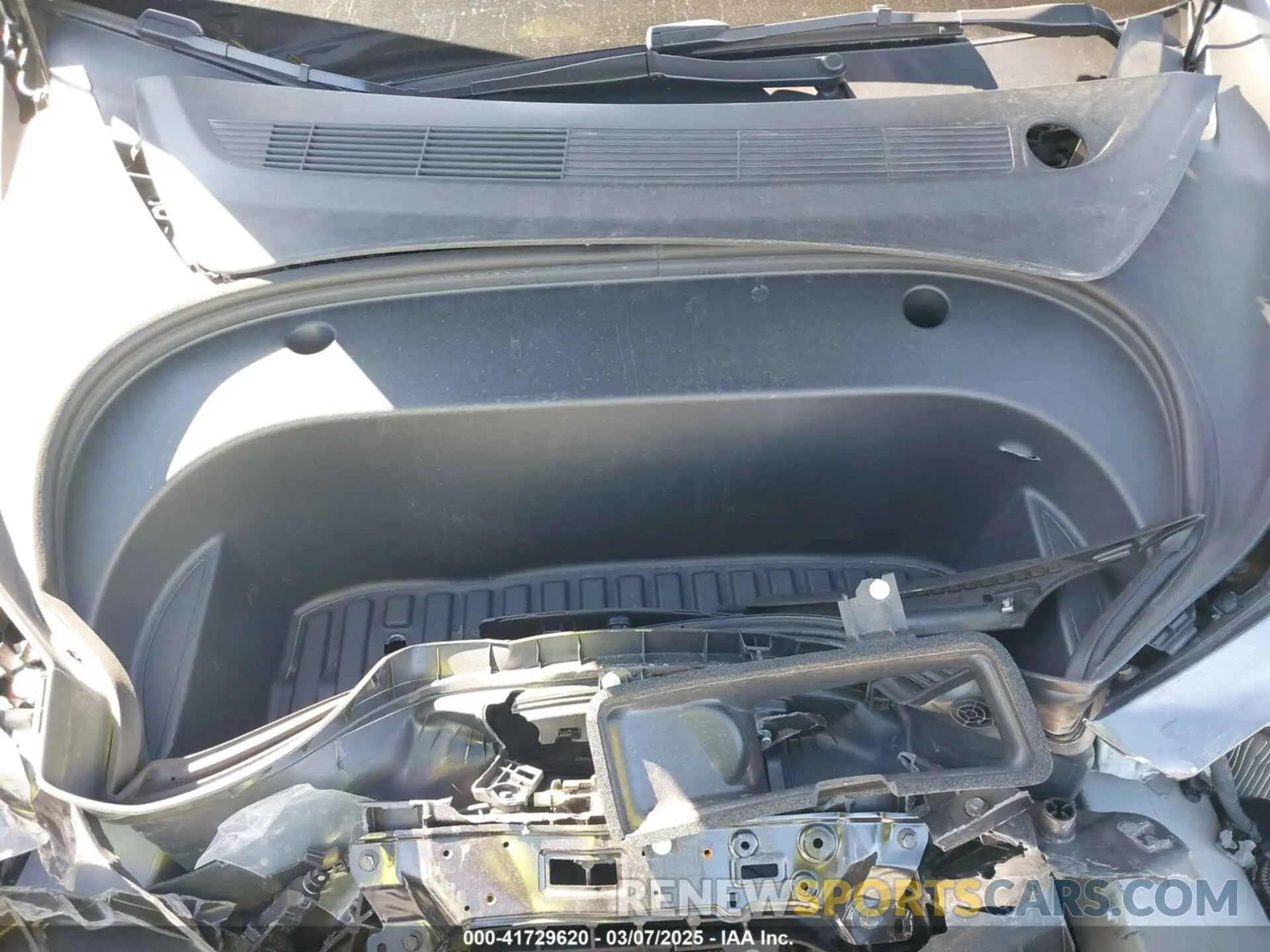 10 Photograph of a damaged car 5YJ3E1EB3PF415677 TESLA MODEL 3 2023
